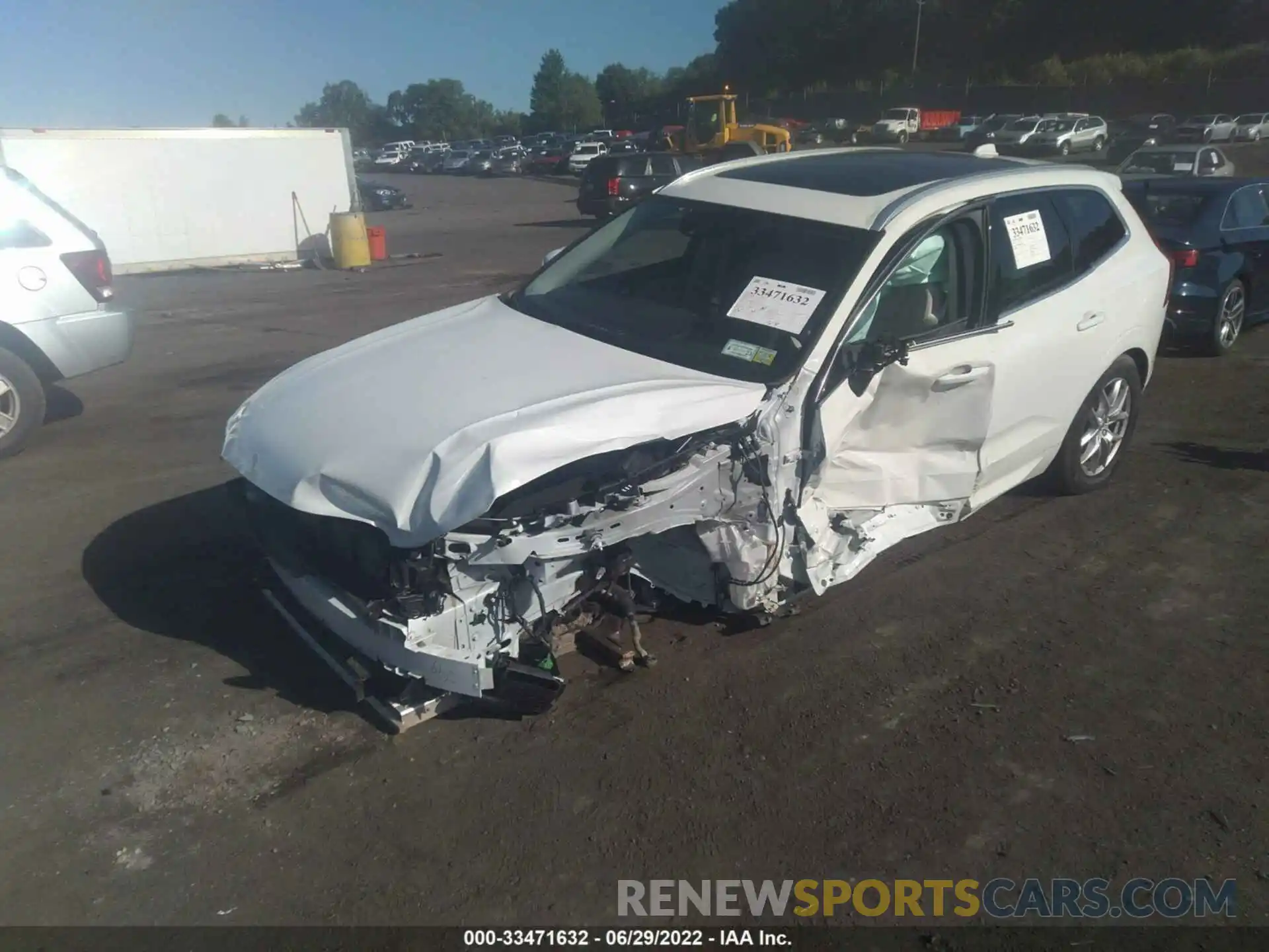 2 Photograph of a damaged car YV4102RK6M1880641 VOLVO XC60 2021