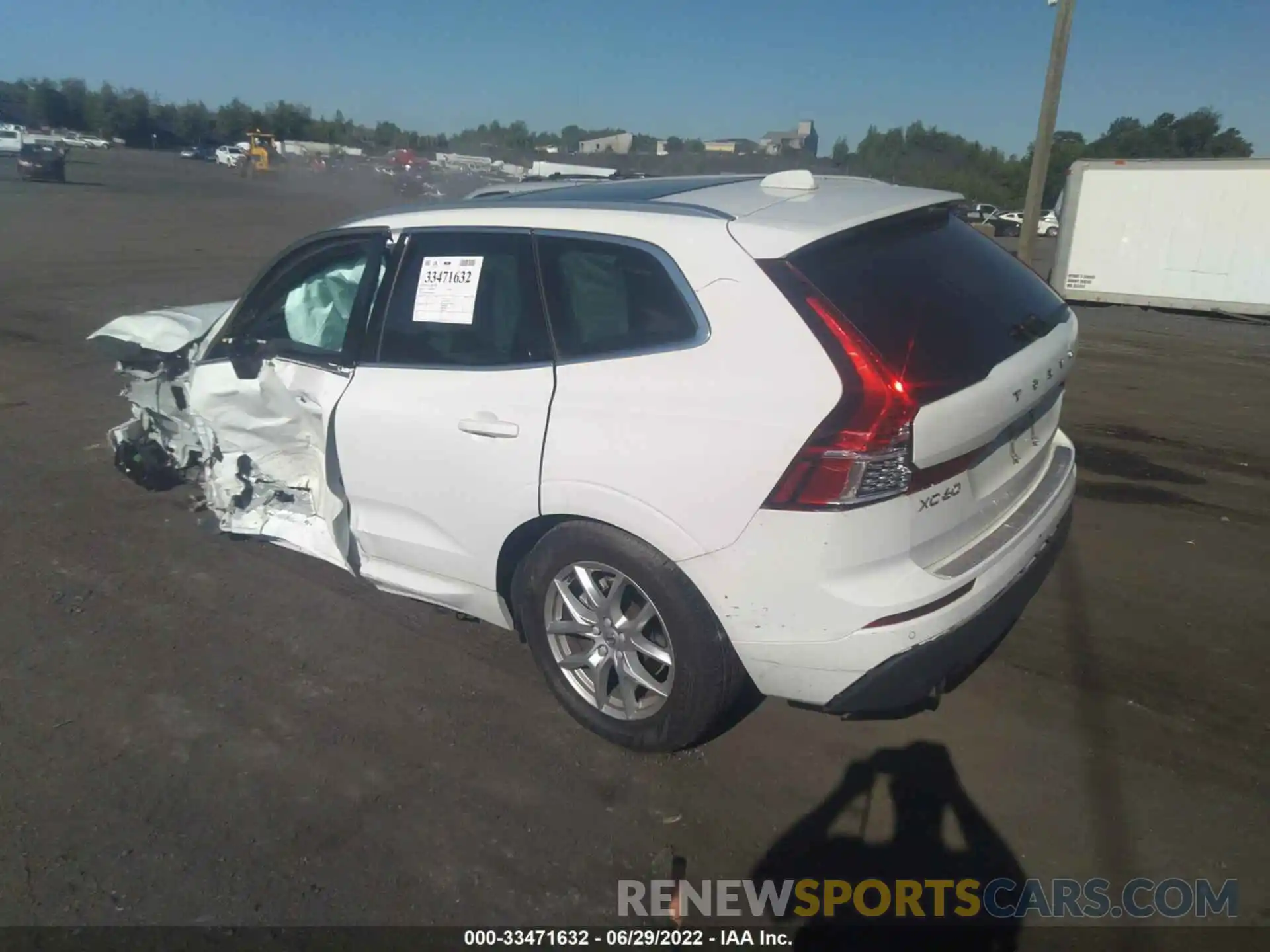 3 Photograph of a damaged car YV4102RK6M1880641 VOLVO XC60 2021