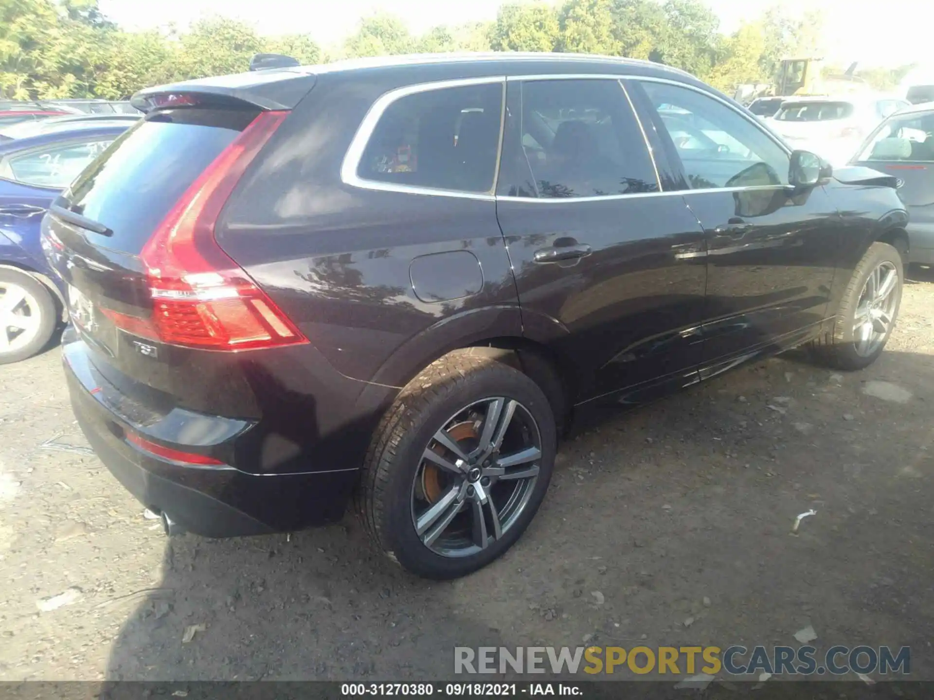 4 Photograph of a damaged car YV4102RK7M1787045 VOLVO XC60 2021