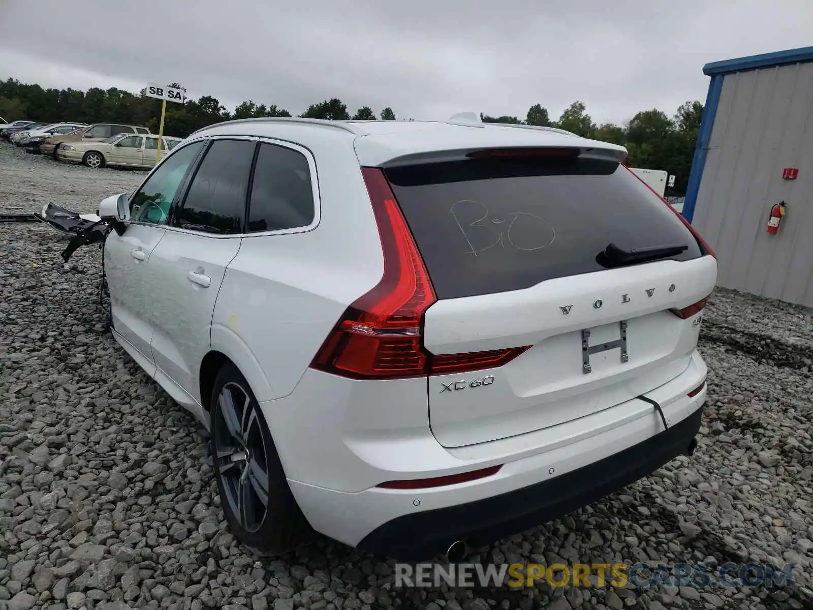 3 Photograph of a damaged car YV4102RK9M1763636 VOLVO XC60 2021