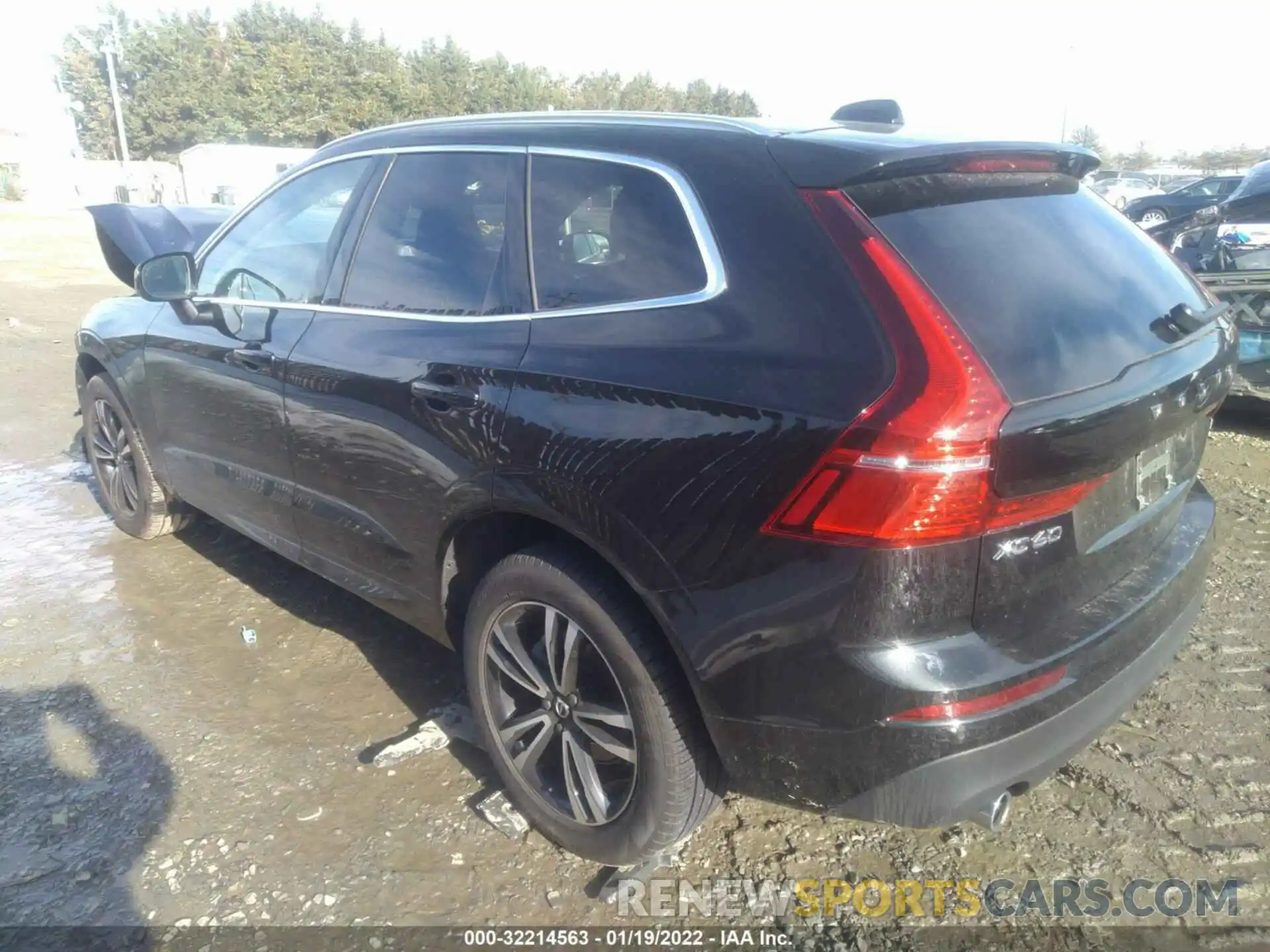 3 Photograph of a damaged car YV4102RK9M1877264 VOLVO XC60 2021