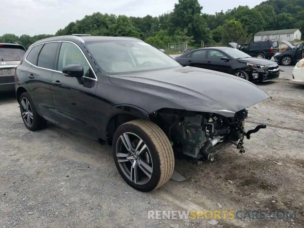 1 Photograph of a damaged car YV4102RKXM1689773 VOLVO XC60 2021