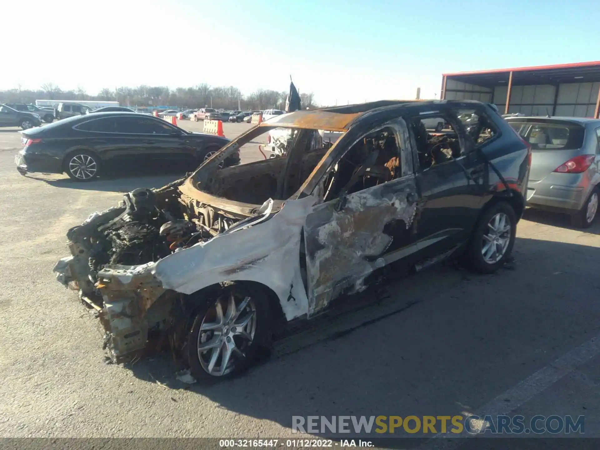 2 Photograph of a damaged car YV4102RKXM1823682 VOLVO XC60 2021