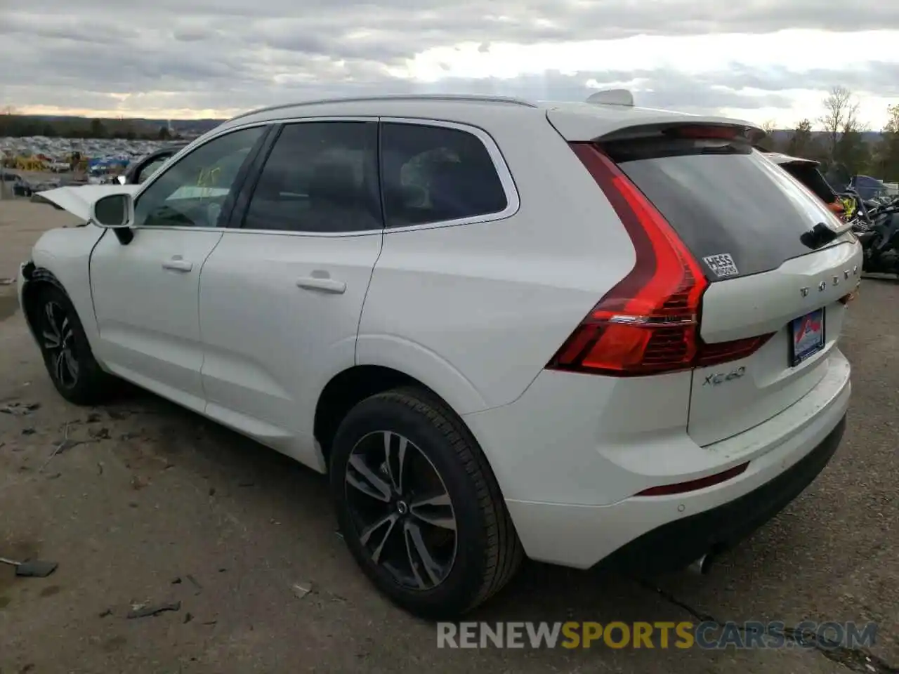 3 Photograph of a damaged car YV4102RKXM1841793 VOLVO XC60 2021