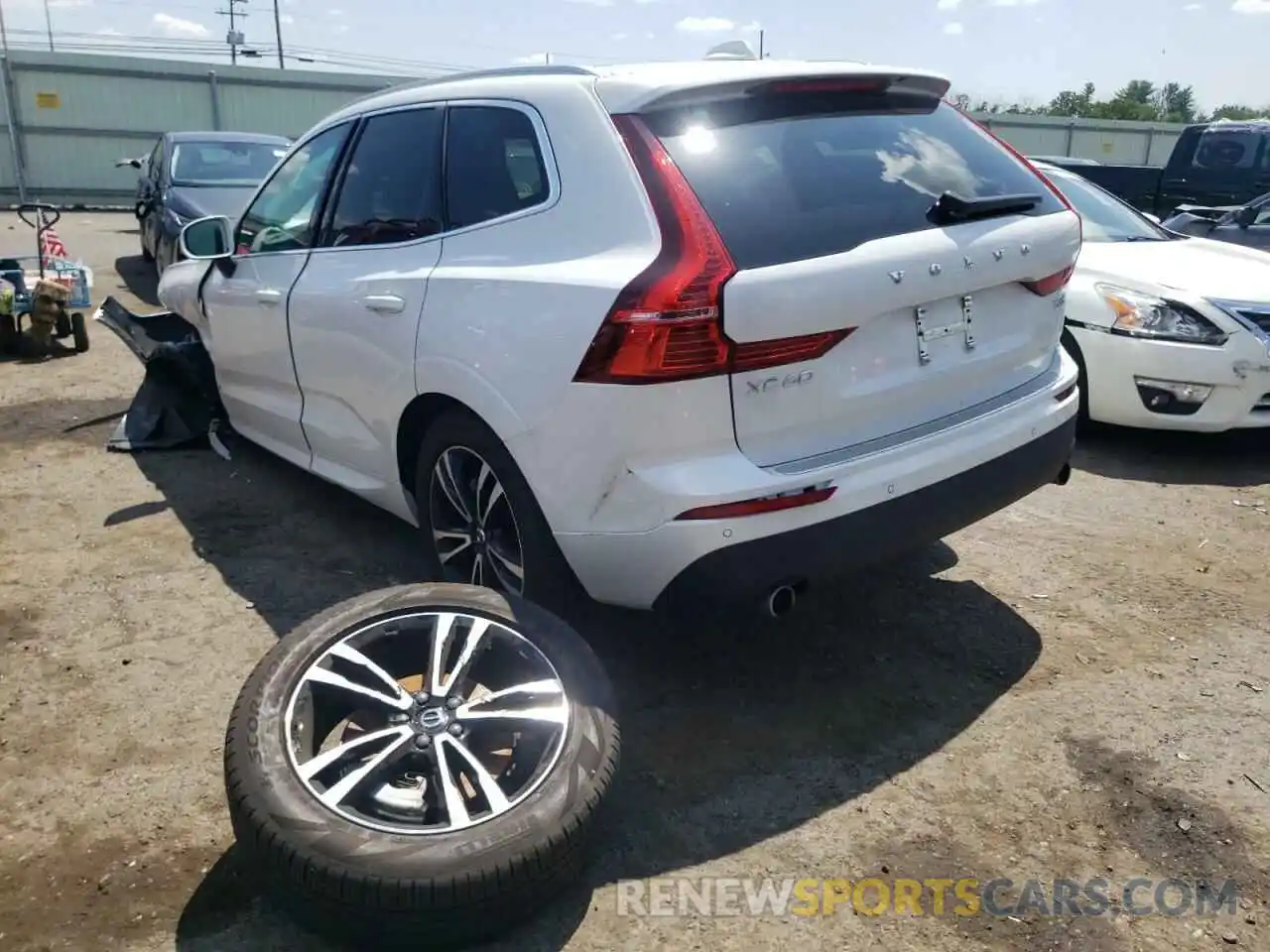 3 Photograph of a damaged car YV4102RKXM1869741 VOLVO XC60 2021