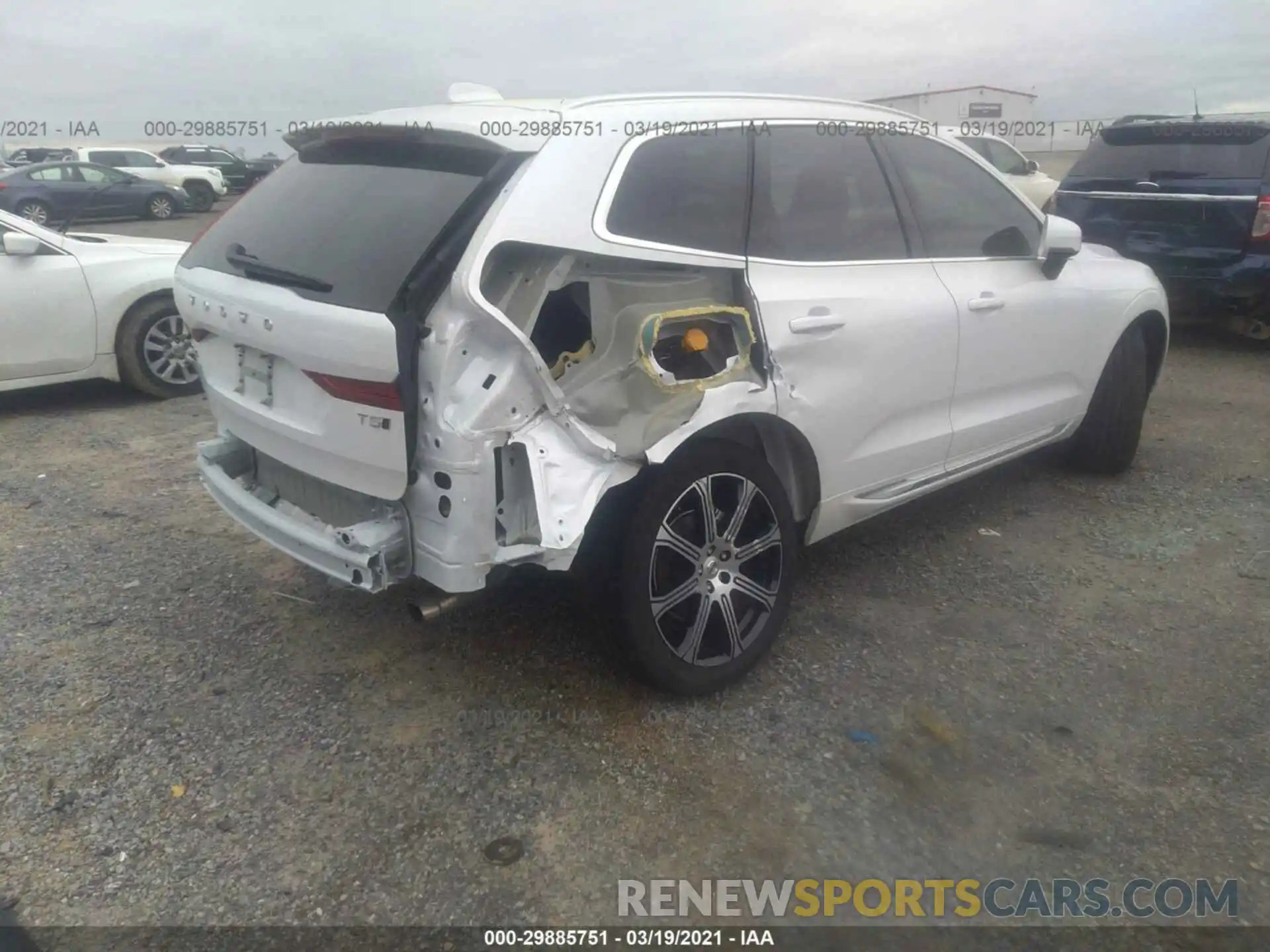 4 Фотография поврежденного автомобиля YV4102RL1M1684910 VOLVO XC60 2021