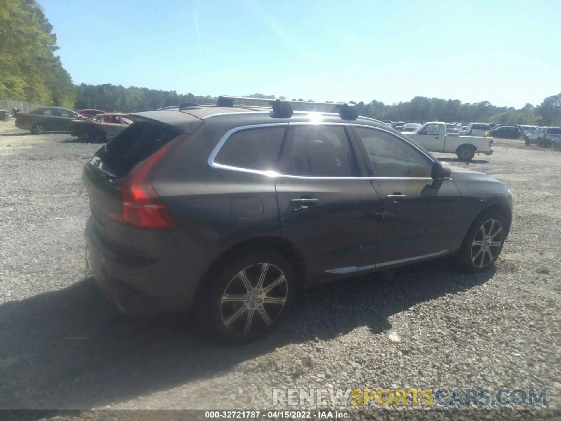 4 Photograph of a damaged car YV4102RL3M1688764 VOLVO XC60 2021