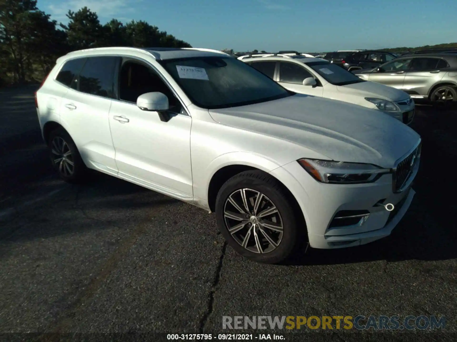 1 Photograph of a damaged car YV4102RL3M1733864 VOLVO XC60 2021