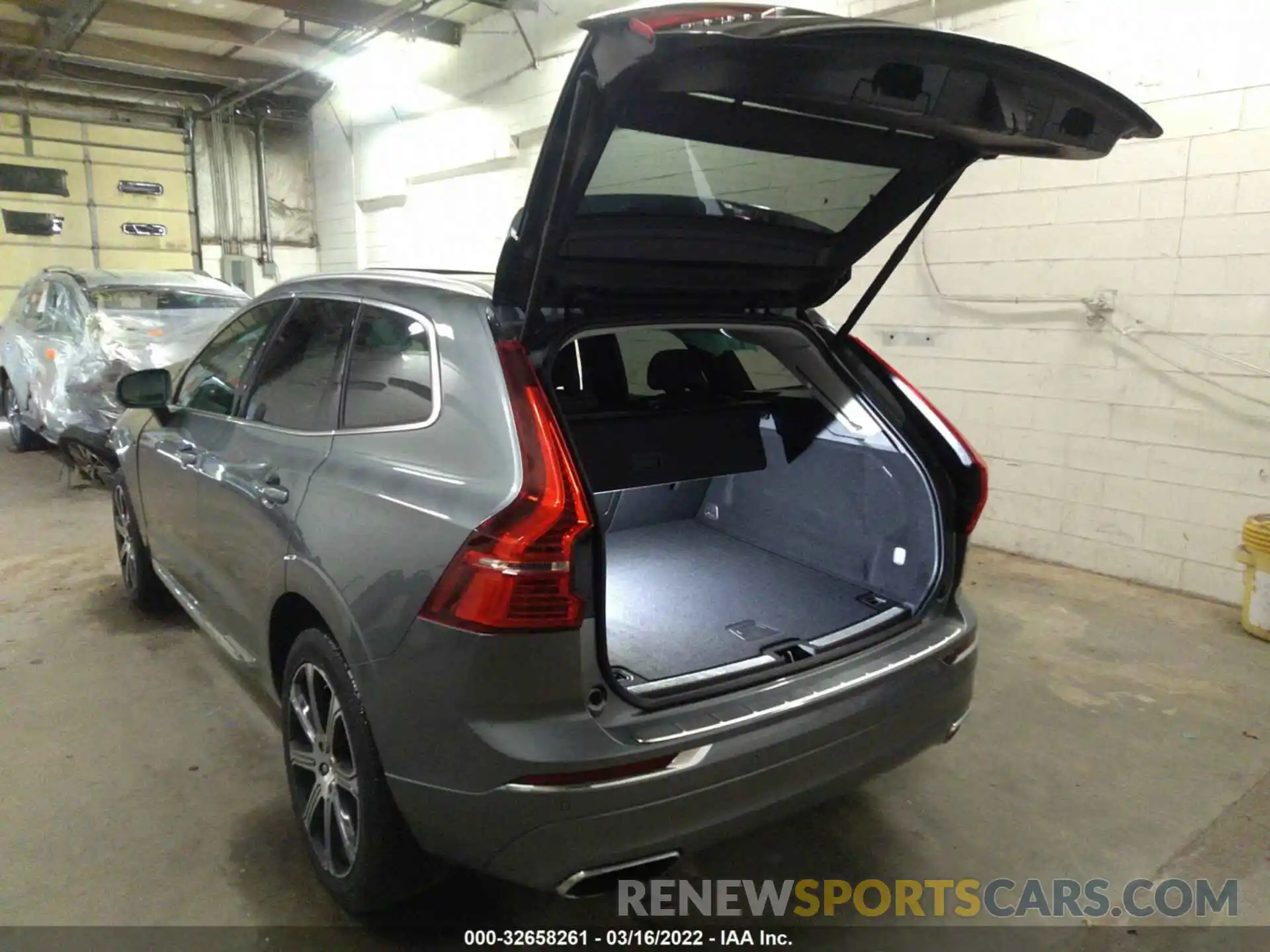 3 Photograph of a damaged car YV4102RL3M1809941 VOLVO XC60 2021