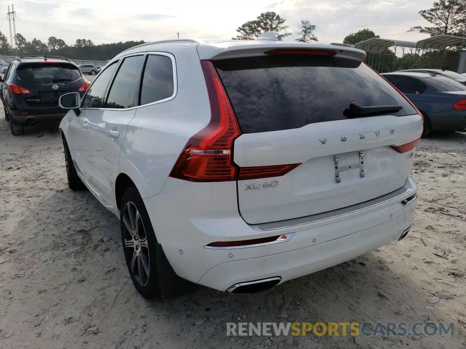 3 Photograph of a damaged car YV4102RL4M1733484 VOLVO XC60 2021