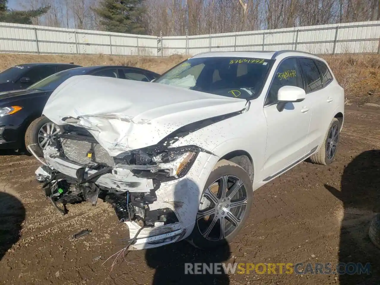 2 Photograph of a damaged car YV4102RL5M1809374 VOLVO XC60 2021