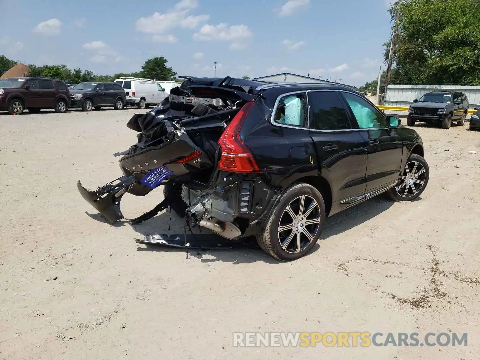 4 Photograph of a damaged car YV4102RL5M1835232 VOLVO XC60 2021