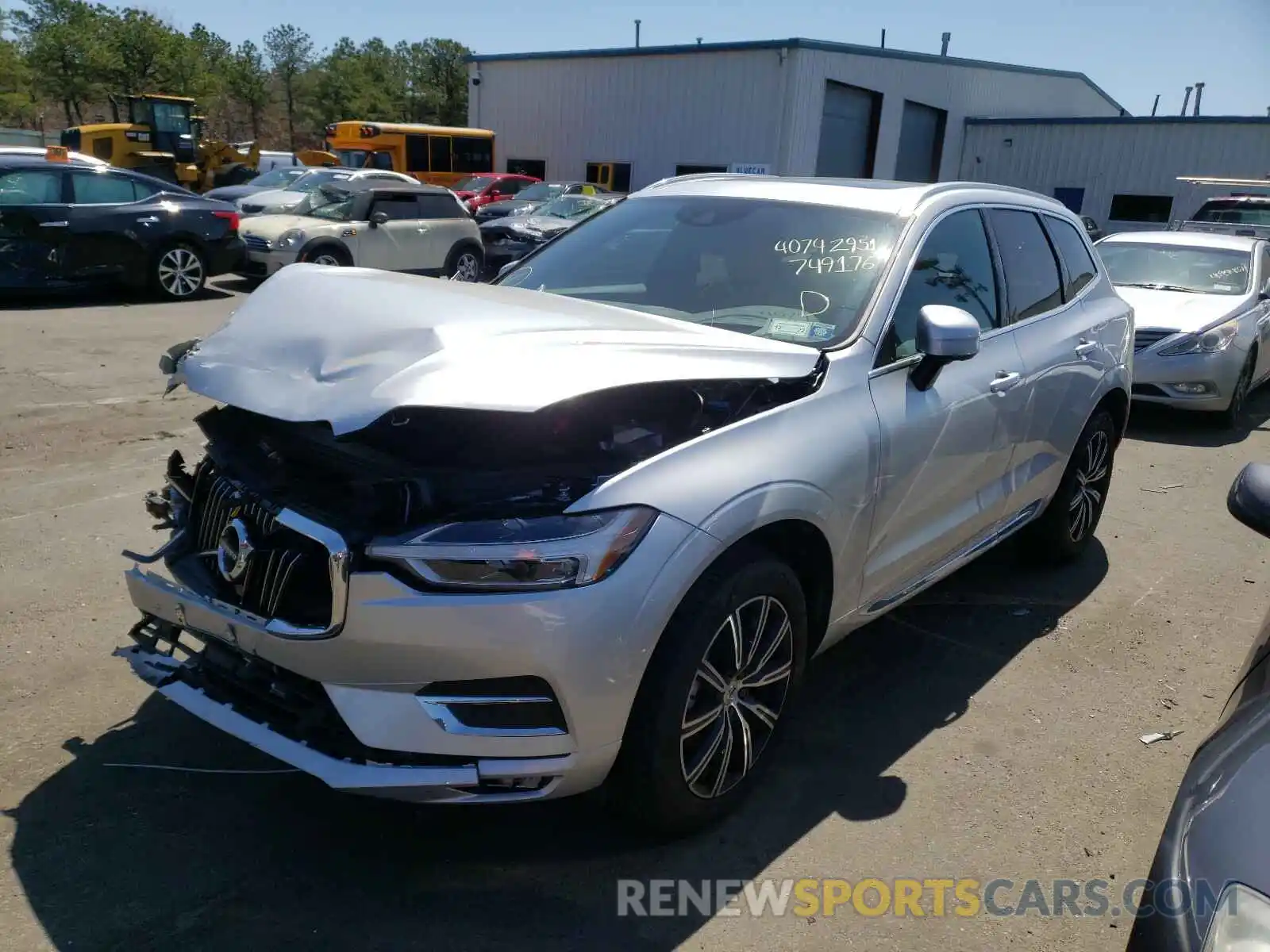 2 Photograph of a damaged car YV4102RL7M1749176 VOLVO XC60 2021