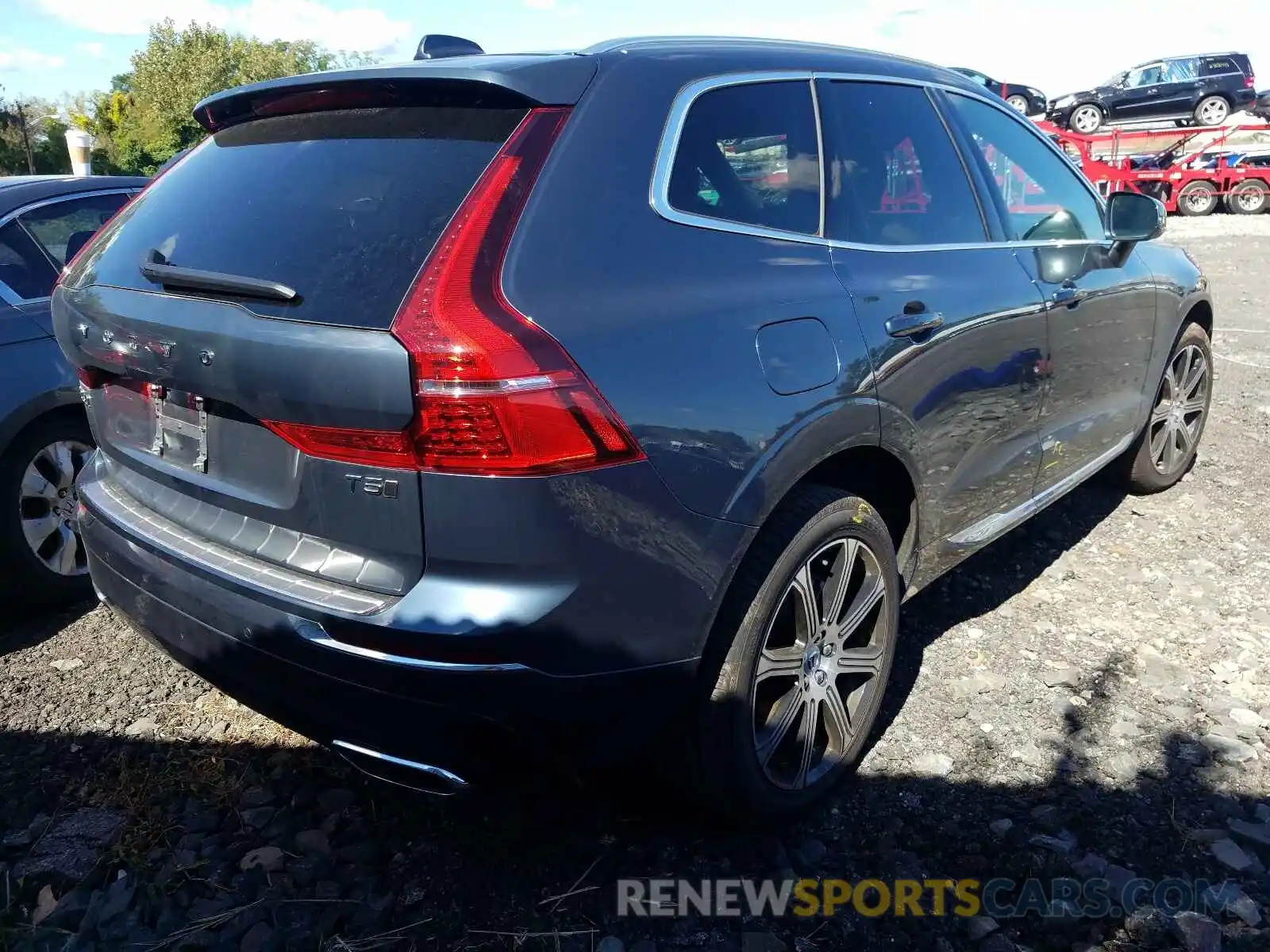 4 Photograph of a damaged car YV4102RL7M1805326 VOLVO XC60 2021