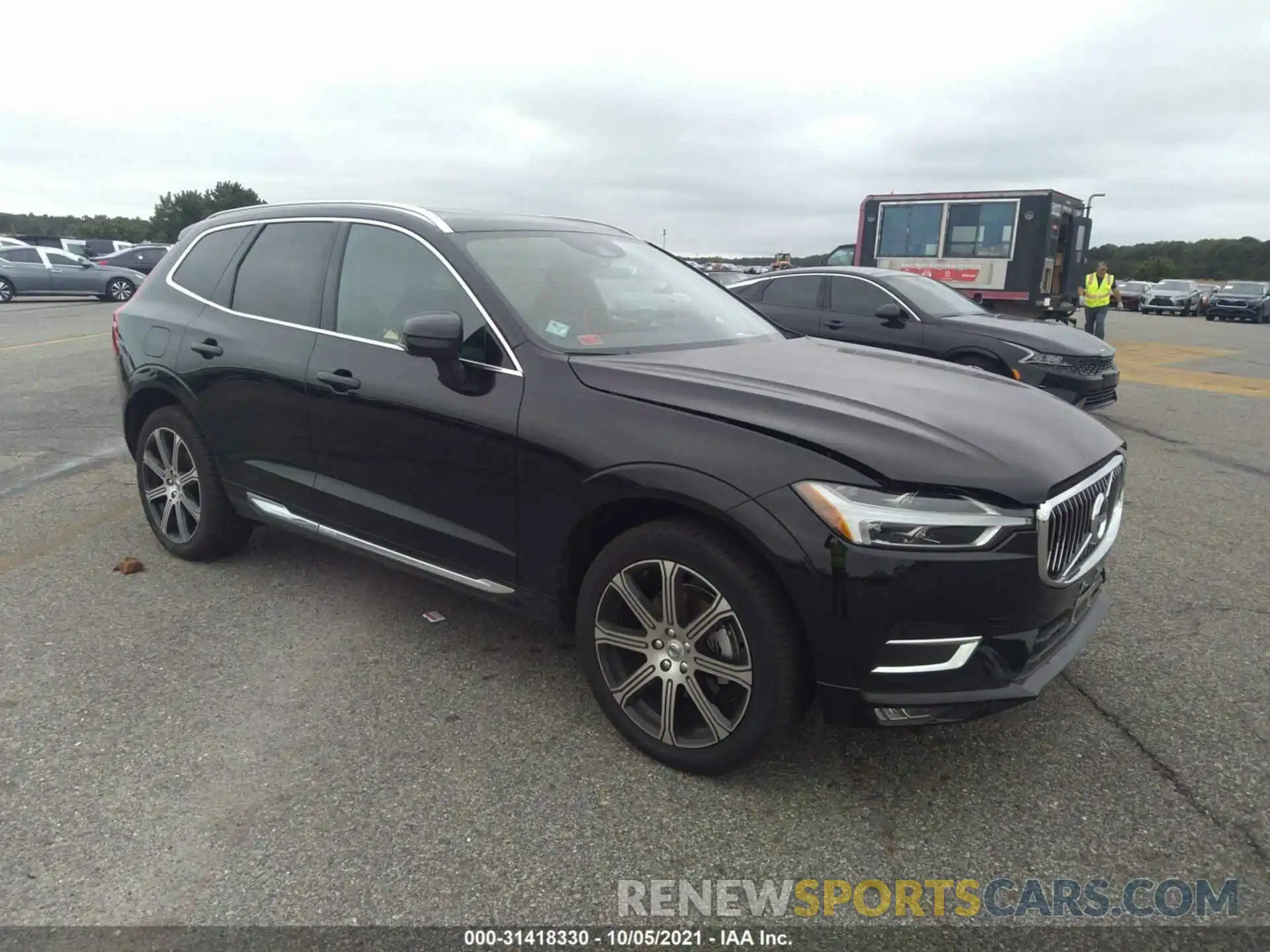 1 Photograph of a damaged car YV4102RL8M1689098 VOLVO XC60 2021