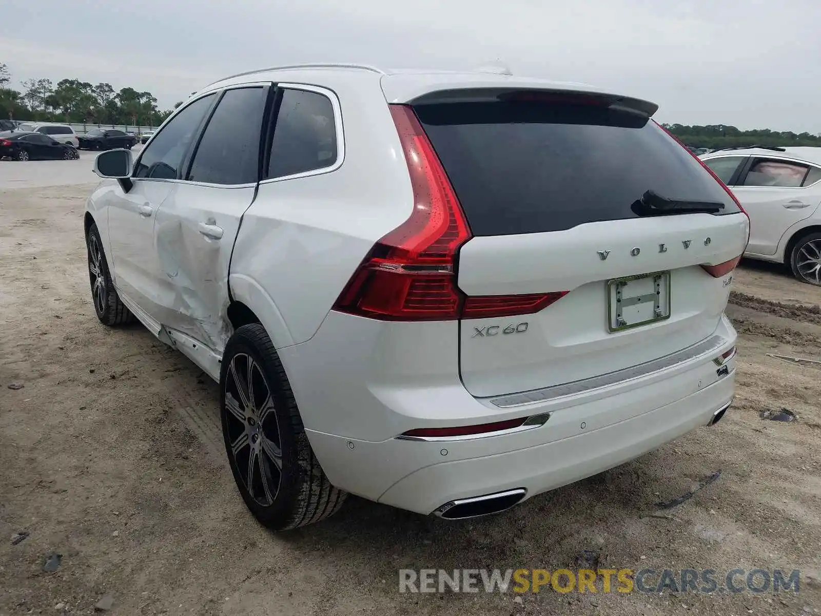 3 Photograph of a damaged car YV4102RL8M1721855 VOLVO XC60 2021