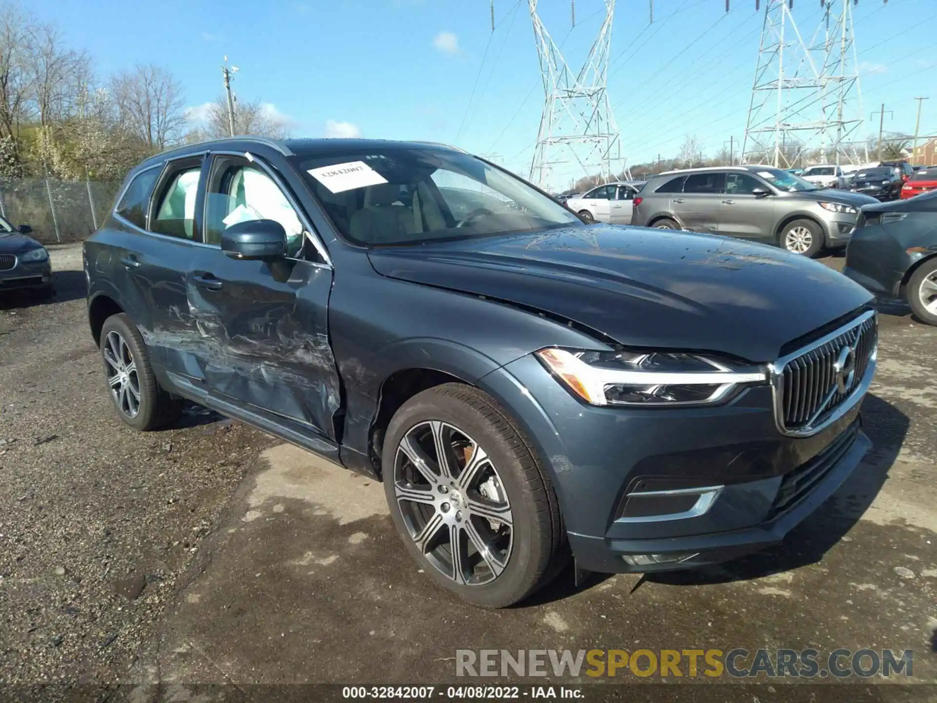 1 Photograph of a damaged car YV4102RL9M1753889 VOLVO XC60 2021