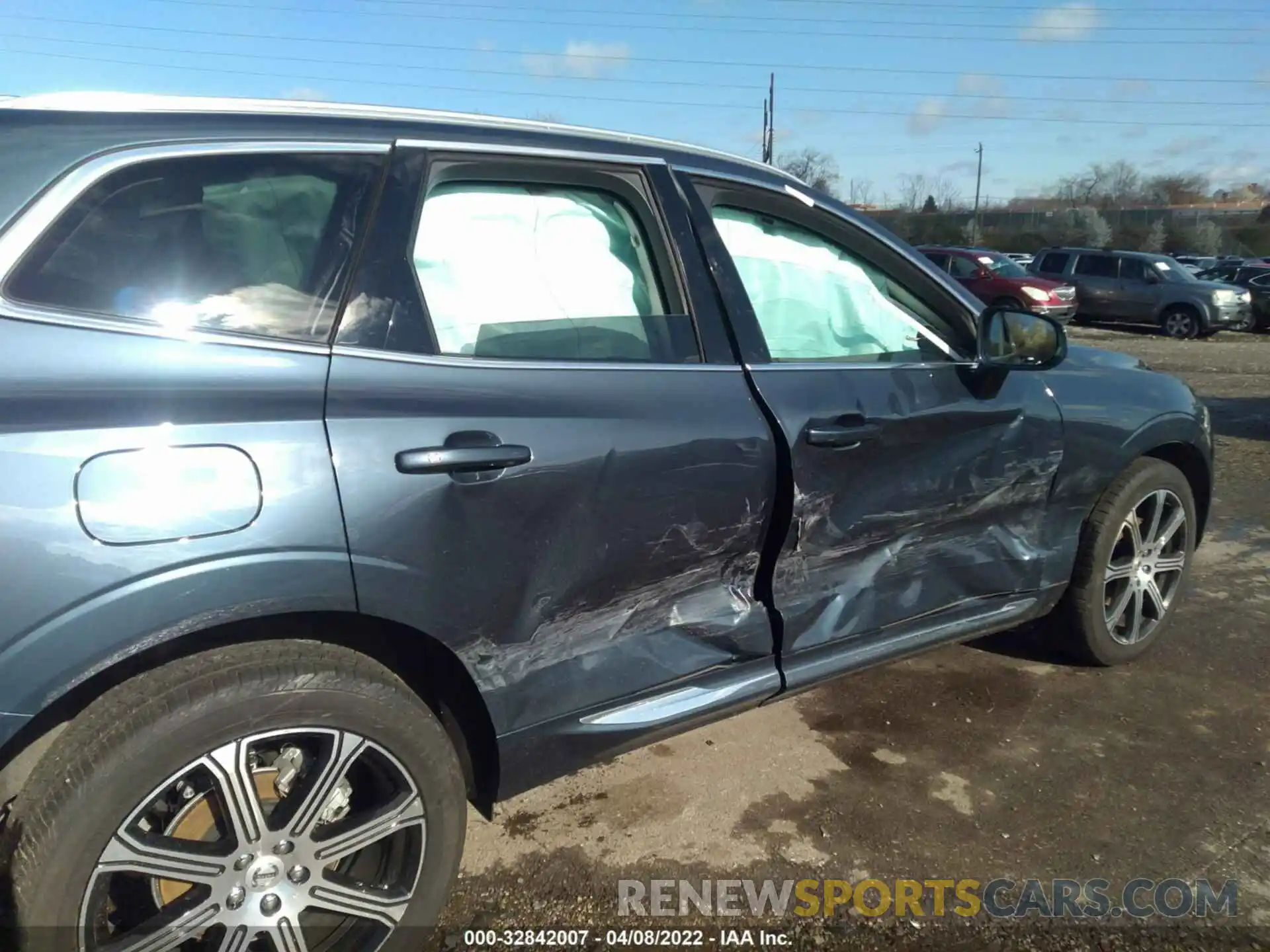 6 Photograph of a damaged car YV4102RL9M1753889 VOLVO XC60 2021