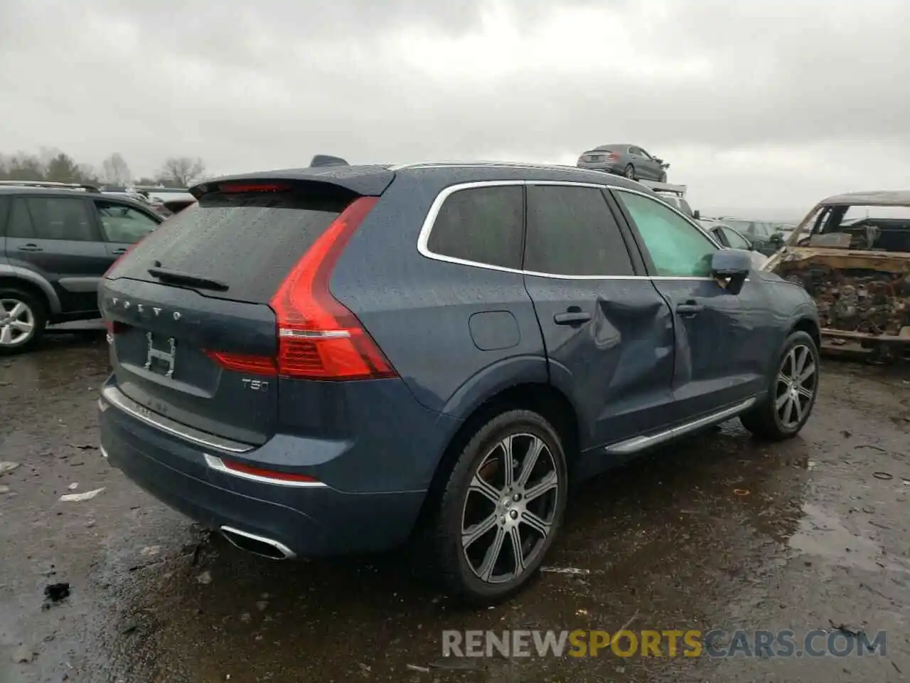 4 Photograph of a damaged car YV4102RL9M1836982 VOLVO XC60 2021