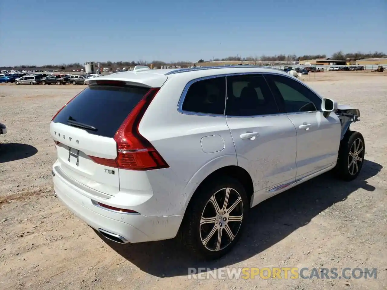 4 Photograph of a damaged car YV4102RL9M1875376 VOLVO XC60 2021