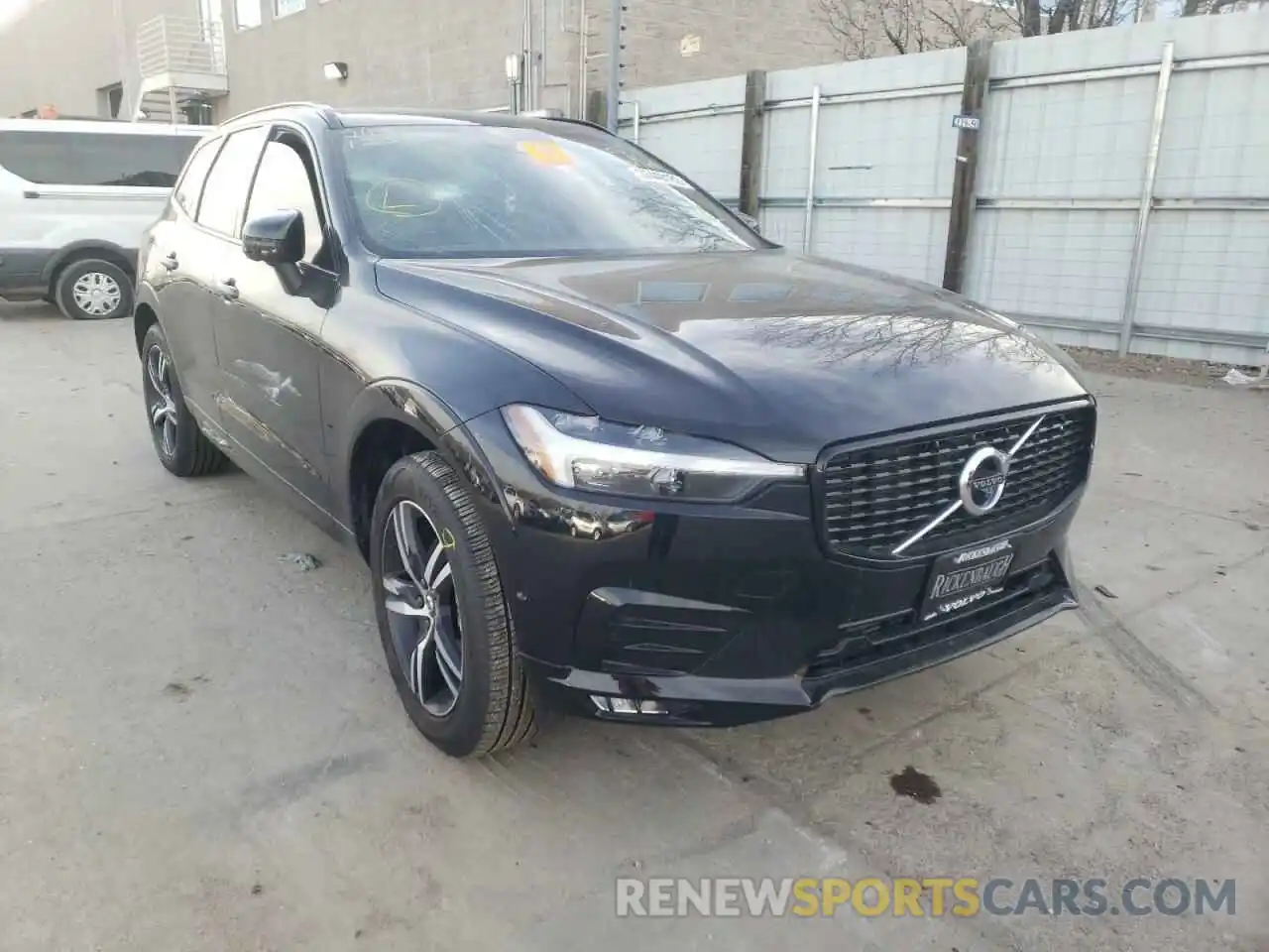 1 Photograph of a damaged car YV4102RMXM1824395 VOLVO XC60 2021