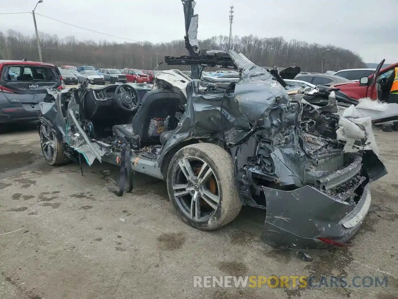 2 Photograph of a damaged car YV4A22RK1M1684715 VOLVO XC60 2021