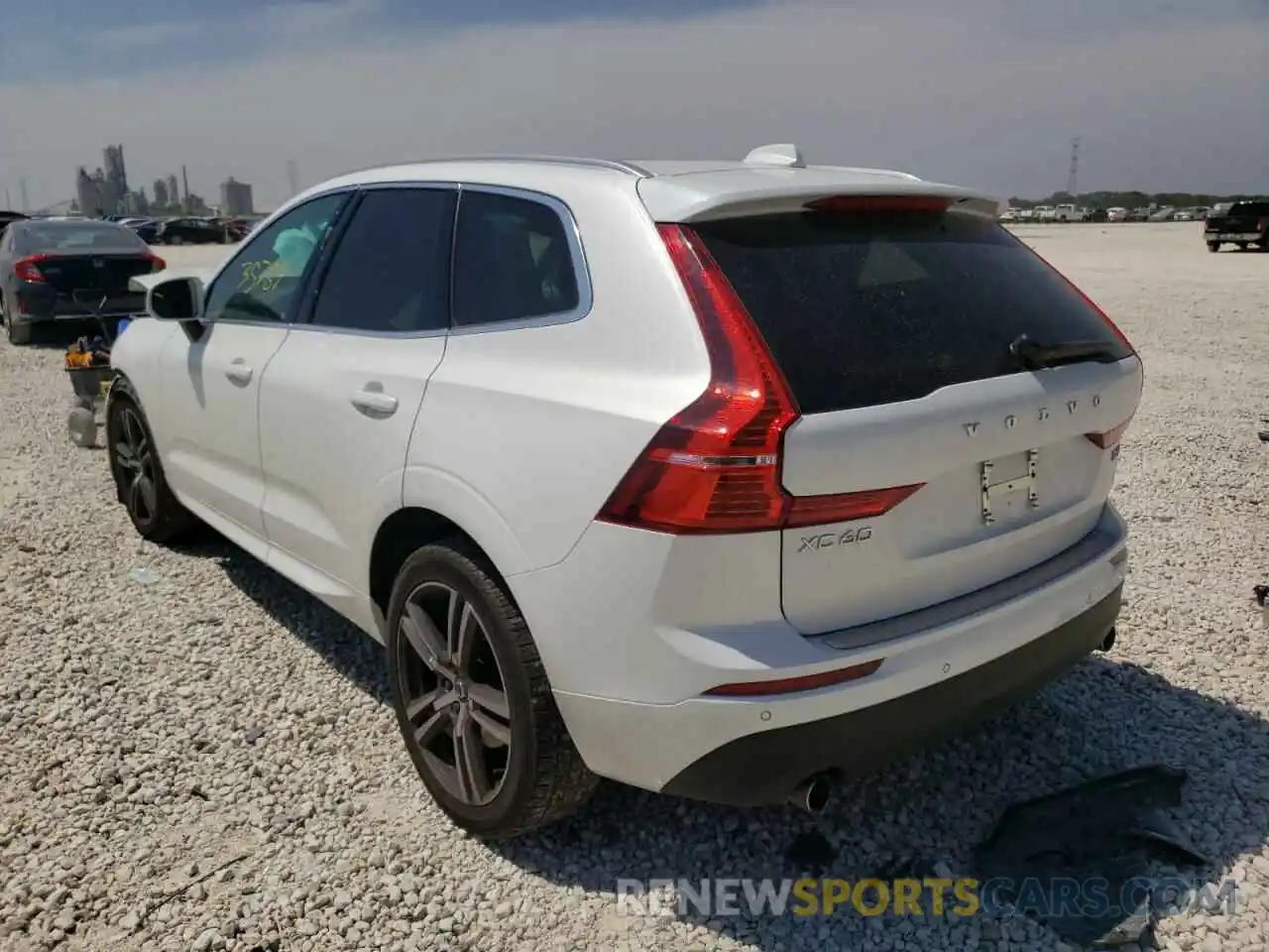 3 Photograph of a damaged car YV4A22RK2M1696372 VOLVO XC60 2021