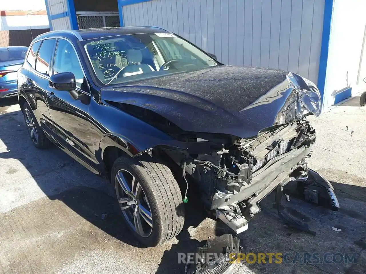 1 Photograph of a damaged car YV4A22RK3M1749001 VOLVO XC60 2021