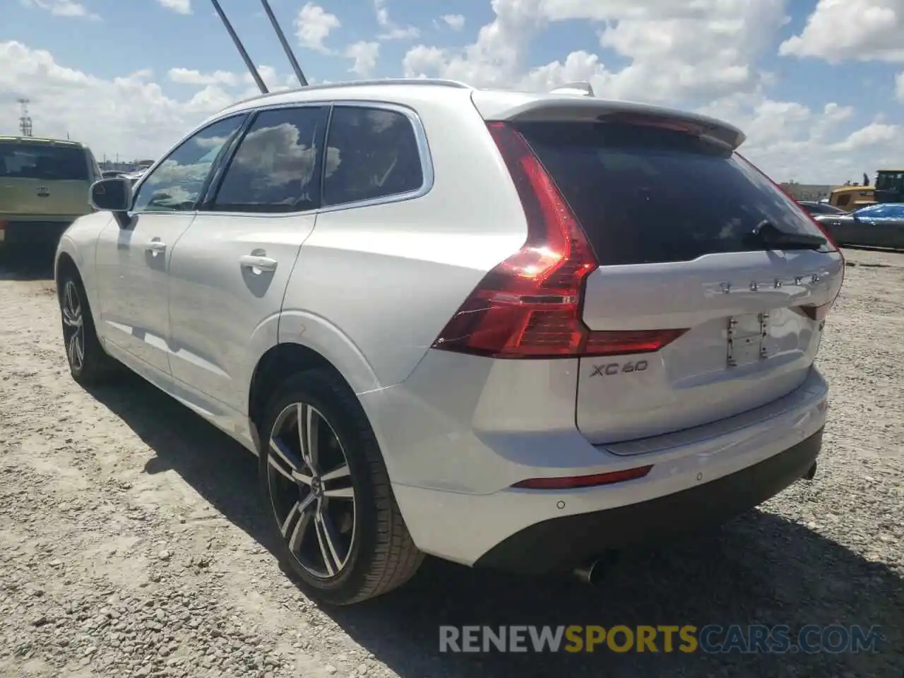 3 Photograph of a damaged car YV4A22RK5M1765832 VOLVO XC60 2021