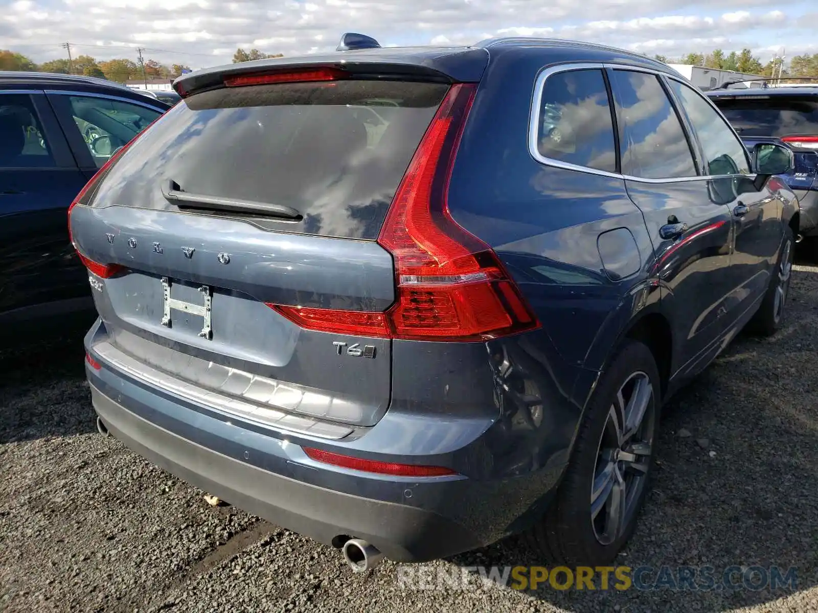 4 Photograph of a damaged car YV4A22RK9M1743087 VOLVO XC60 2021