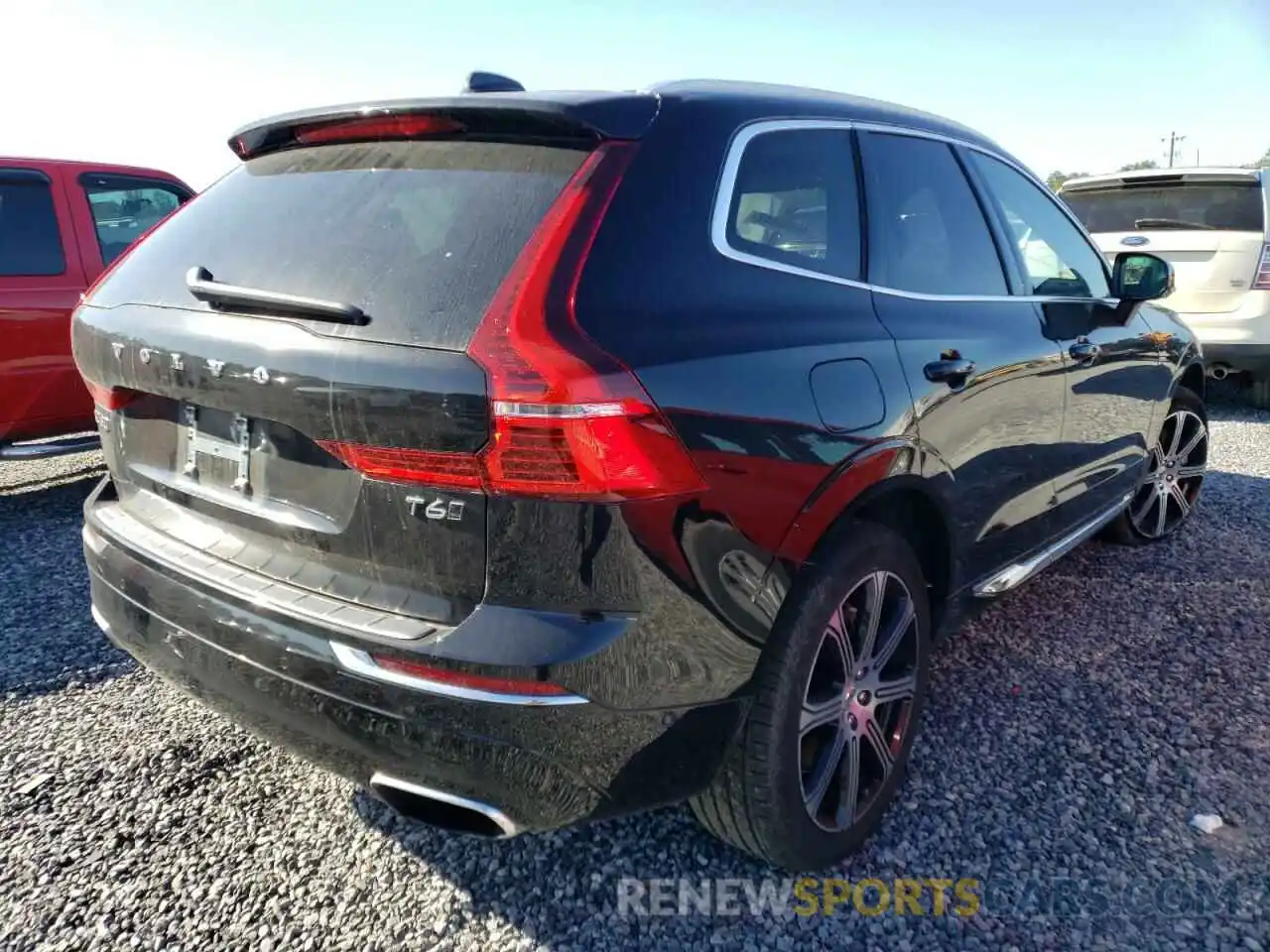 4 Photograph of a damaged car YV4A22RL0M1803685 VOLVO XC60 2021