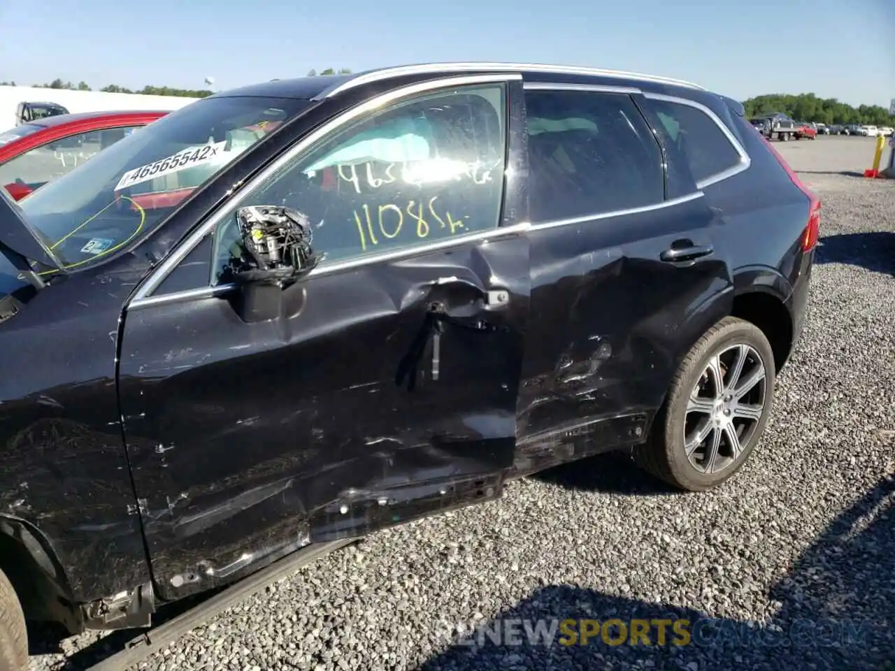 9 Photograph of a damaged car YV4A22RL0M1803685 VOLVO XC60 2021