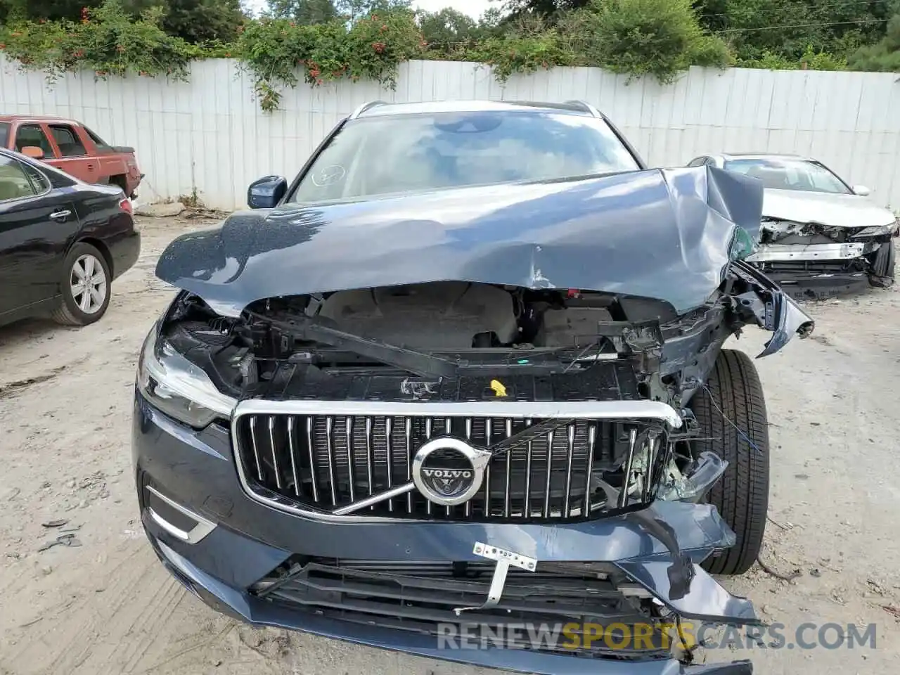 9 Photograph of a damaged car YV4A22RL3M1768737 VOLVO XC60 2021