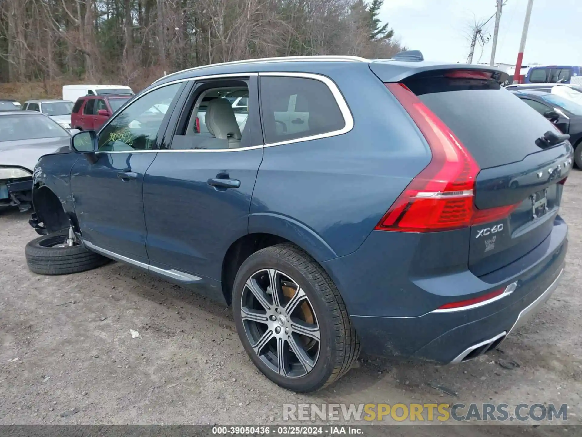 3 Photograph of a damaged car YV4A22RL3M1869695 VOLVO XC60 2021