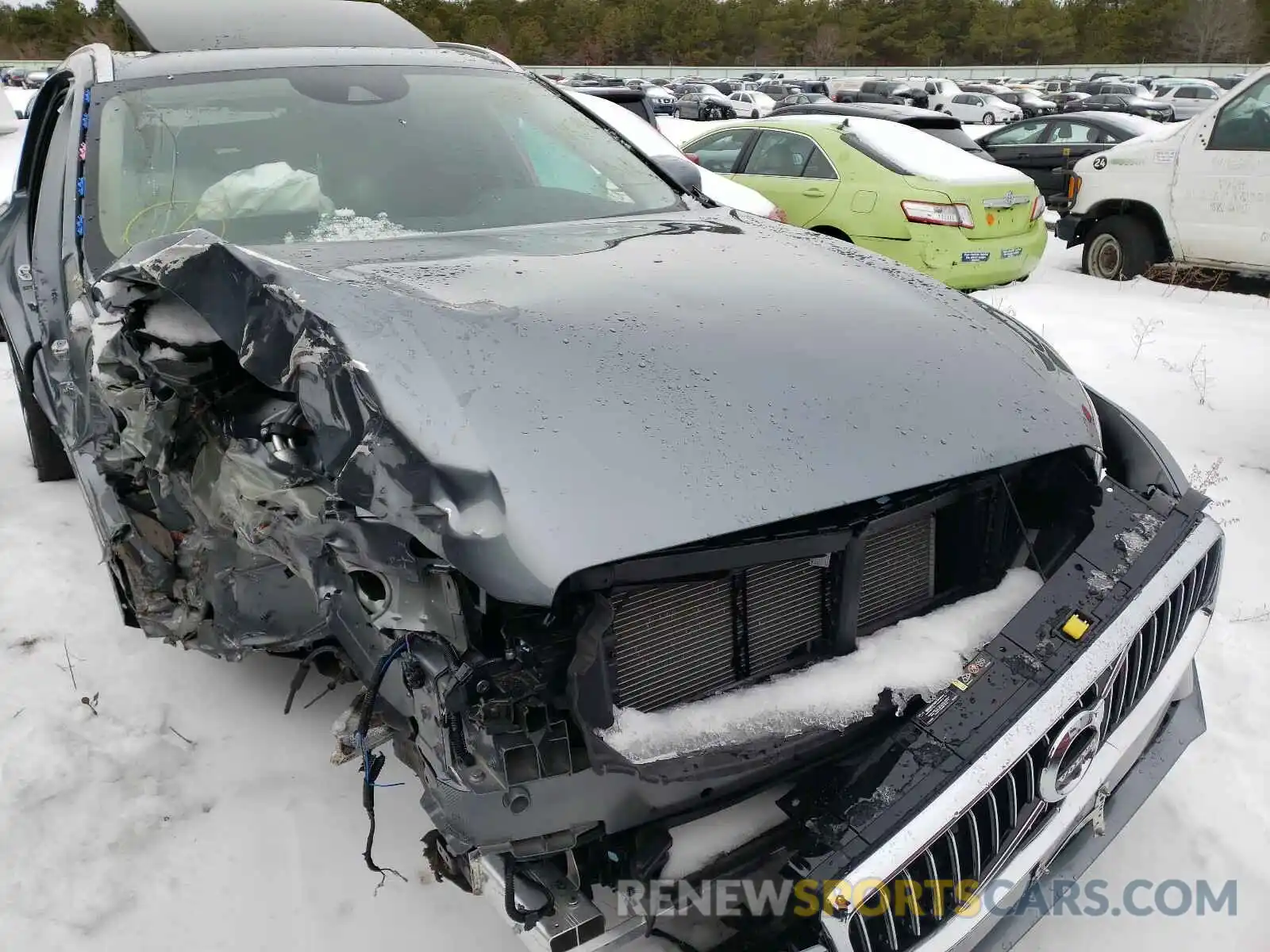 7 Photograph of a damaged car YV4A22RL4M1748786 VOLVO XC60 2021