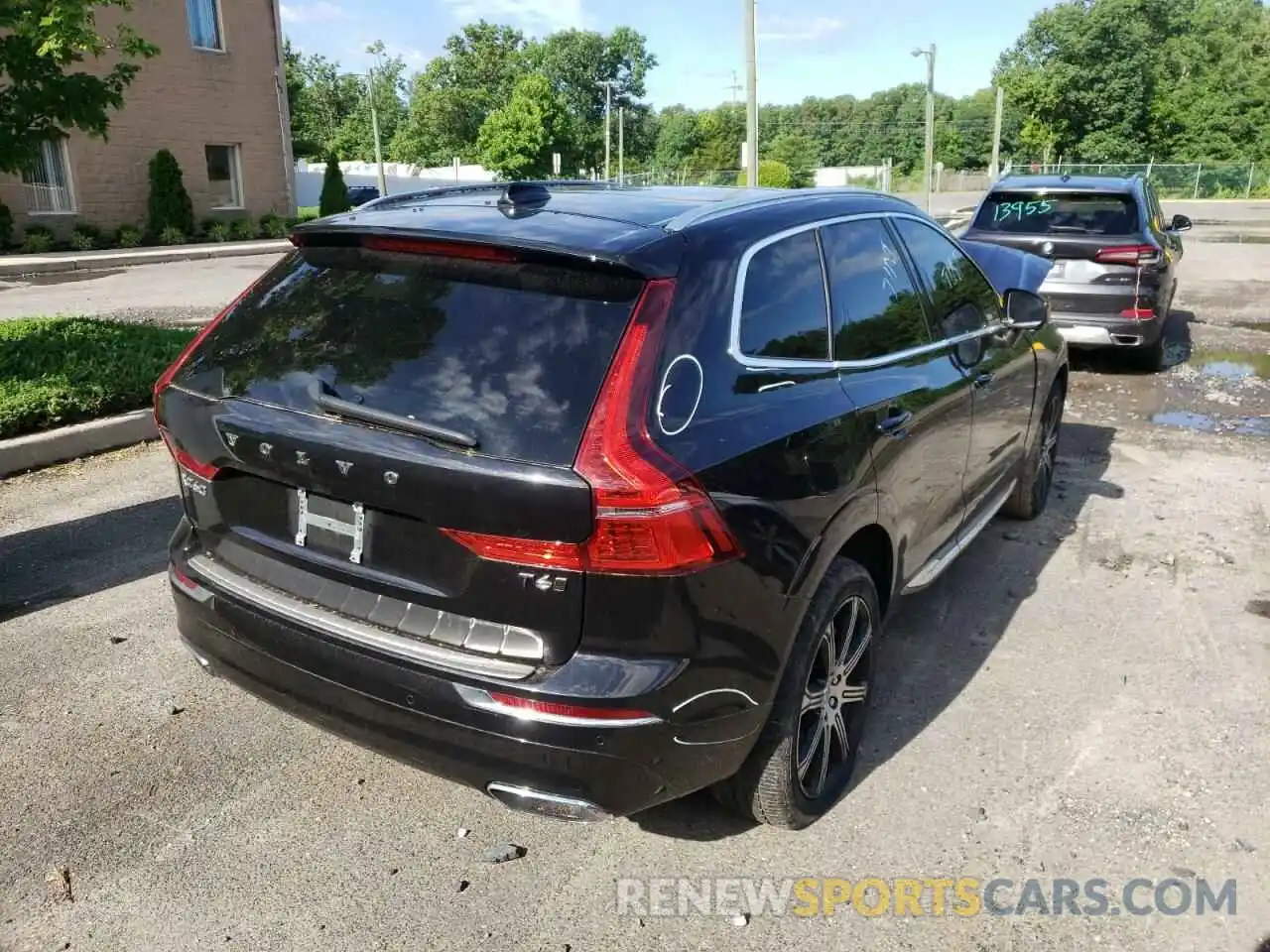 4 Photograph of a damaged car YV4A22RL5M1773888 VOLVO XC60 2021