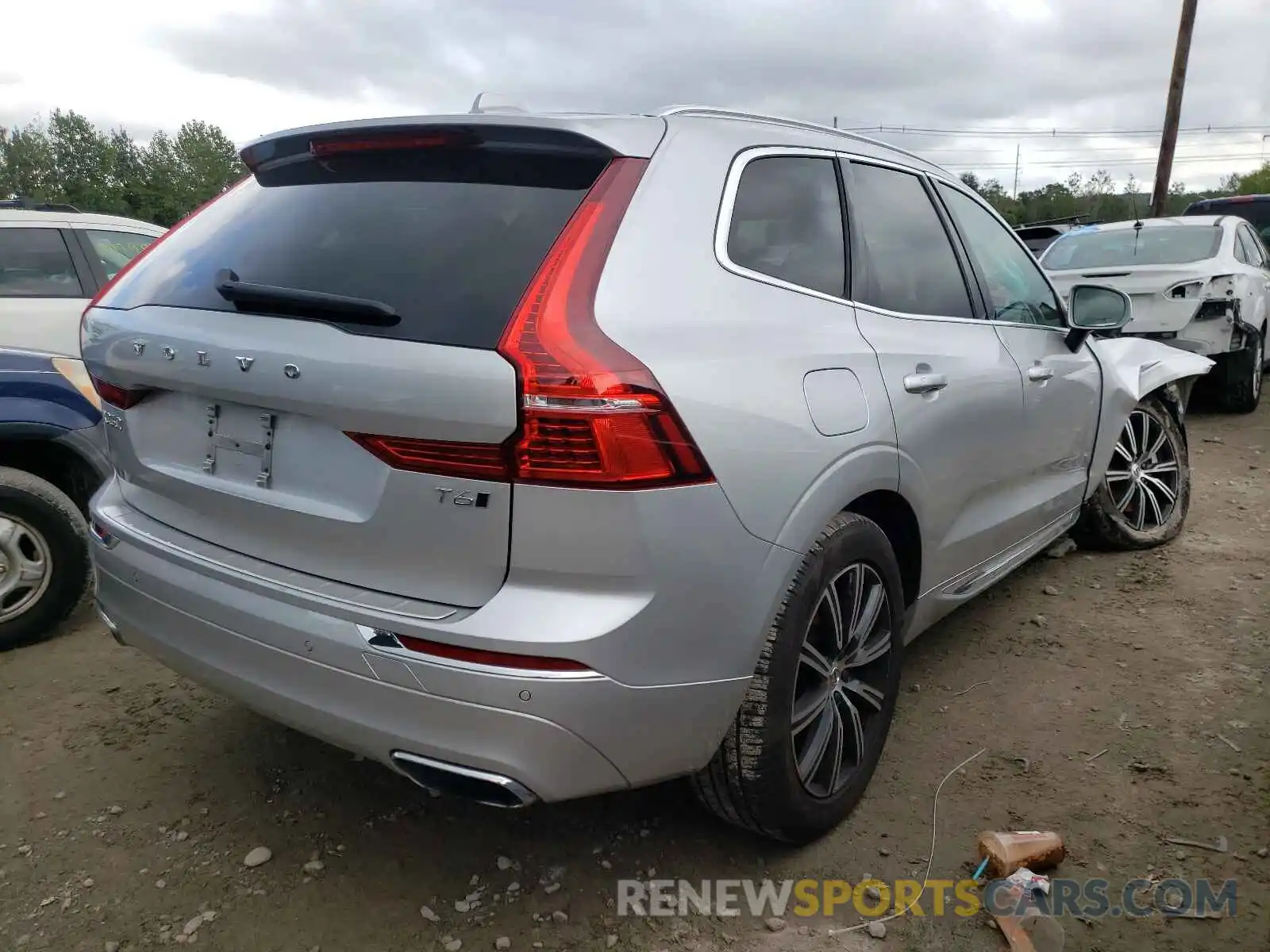 4 Photograph of a damaged car YV4A22RL8M1765588 VOLVO XC60 2021