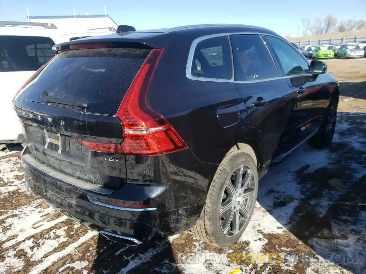 4 Фотография поврежденного автомобиля YV4A22RL9M1739825 VOLVO XC60 2021