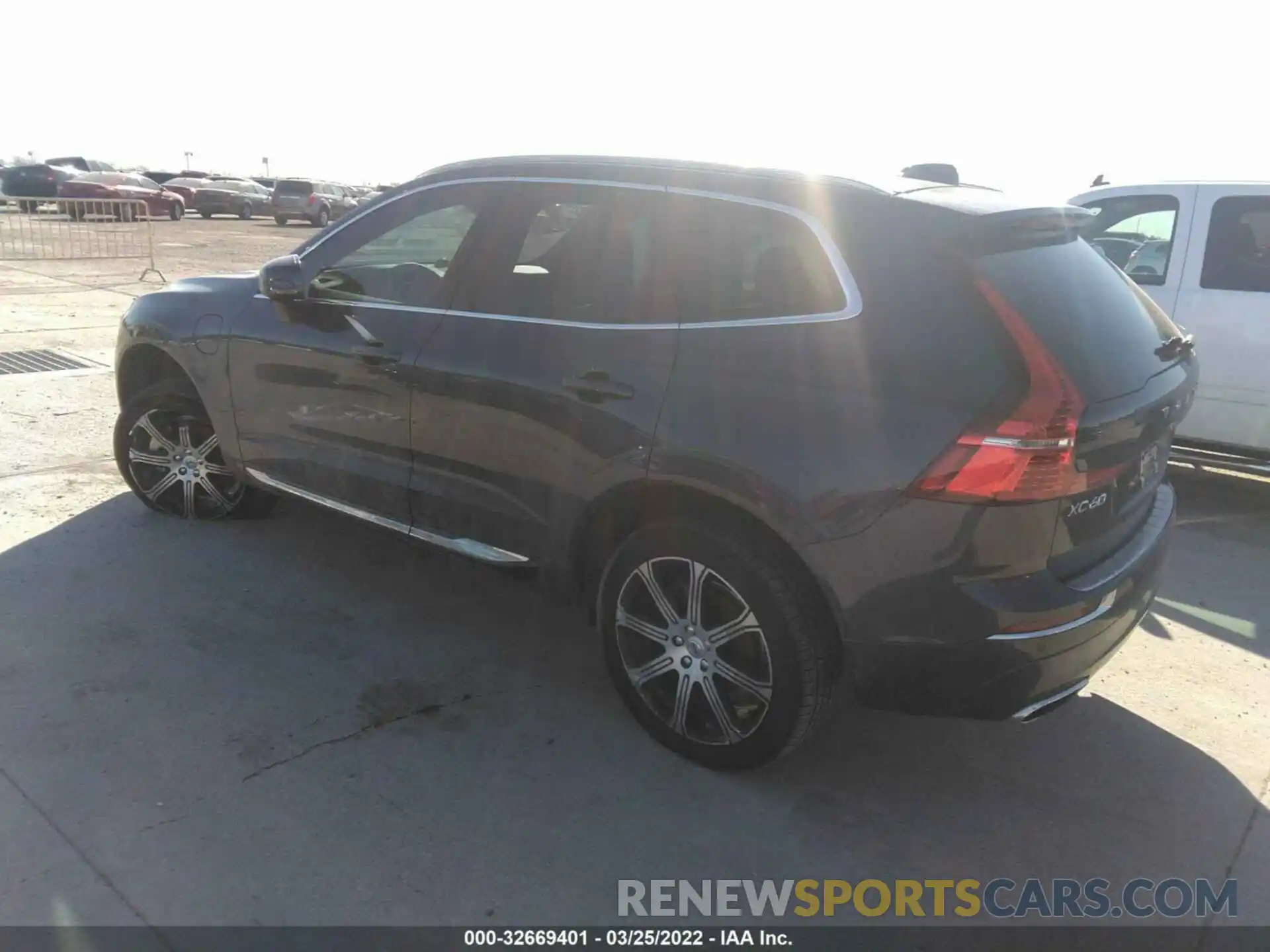 3 Photograph of a damaged car YV4BR0DL1M1676439 VOLVO XC60 2021