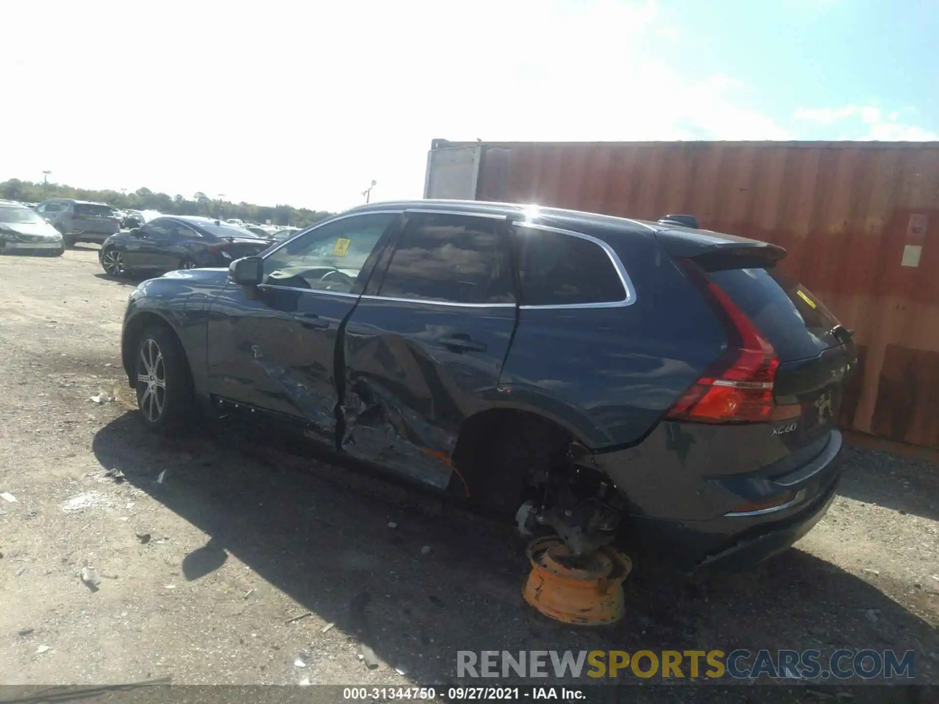 3 Photograph of a damaged car YV4BR0DLXM1876929 VOLVO XC60 2021