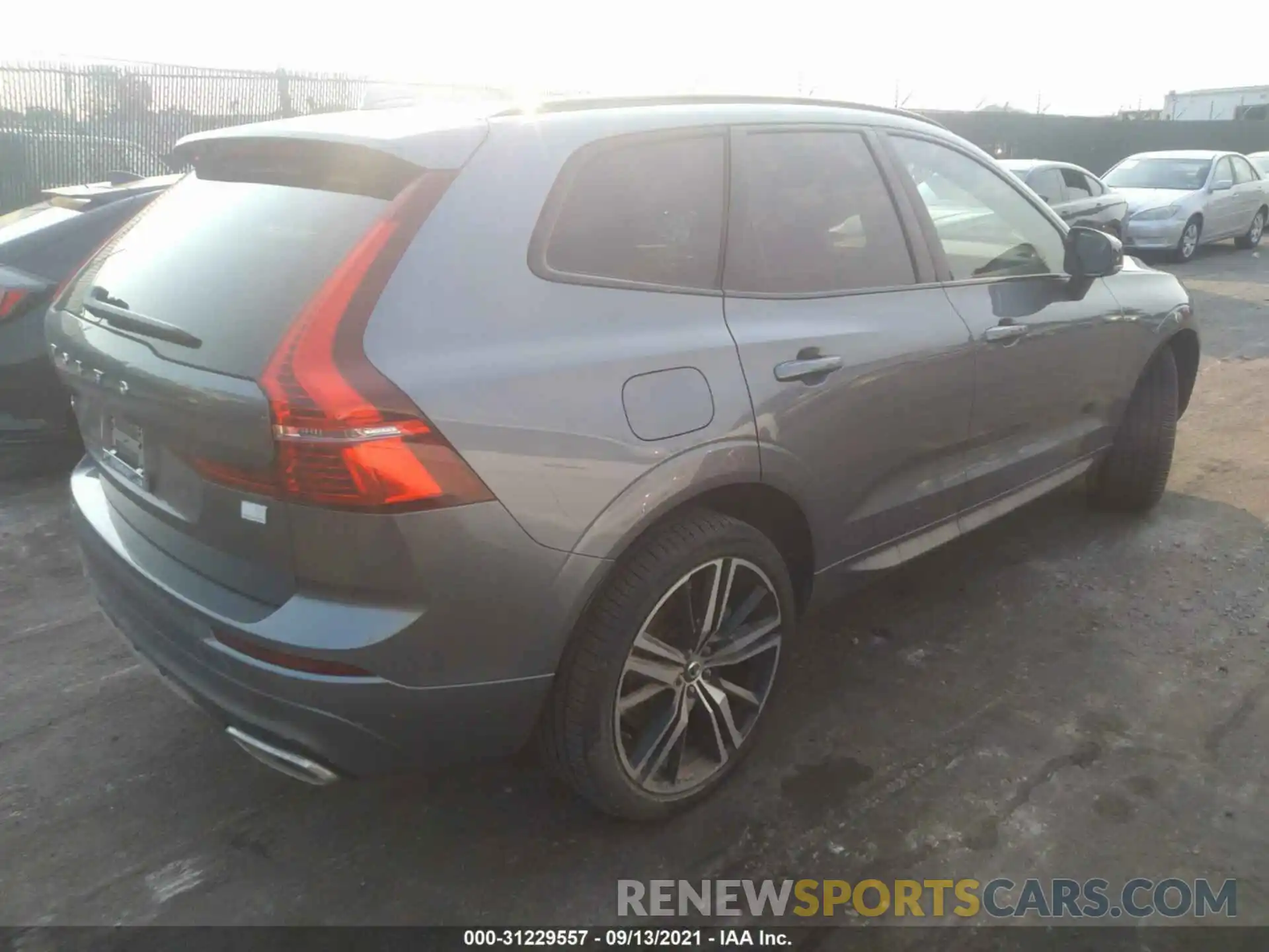 4 Photograph of a damaged car YV4BR0DMXM1728188 VOLVO XC60 2021