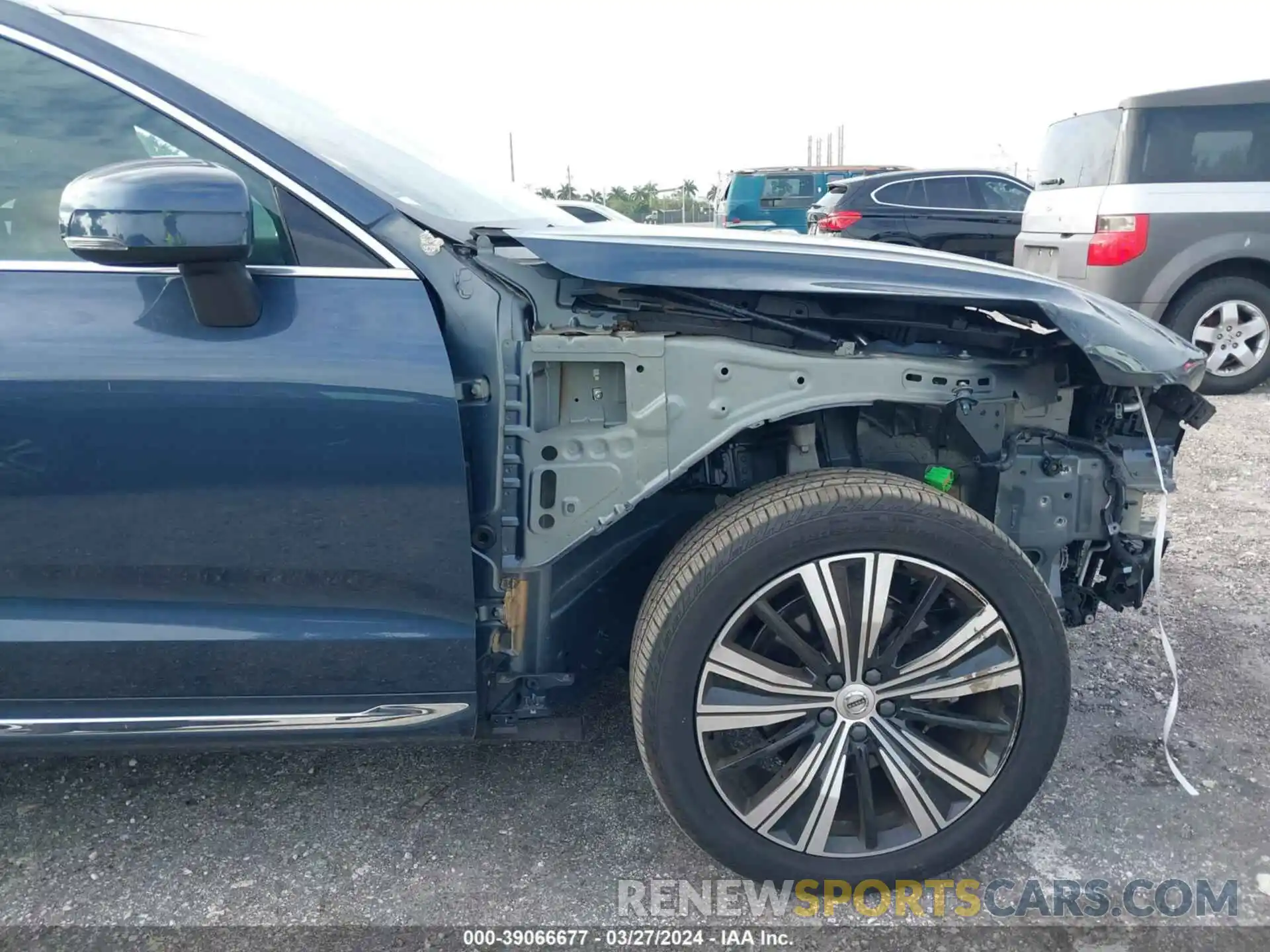 22 Photograph of a damaged car YV4L12DL0N1981374 VOLVO XC60 2022