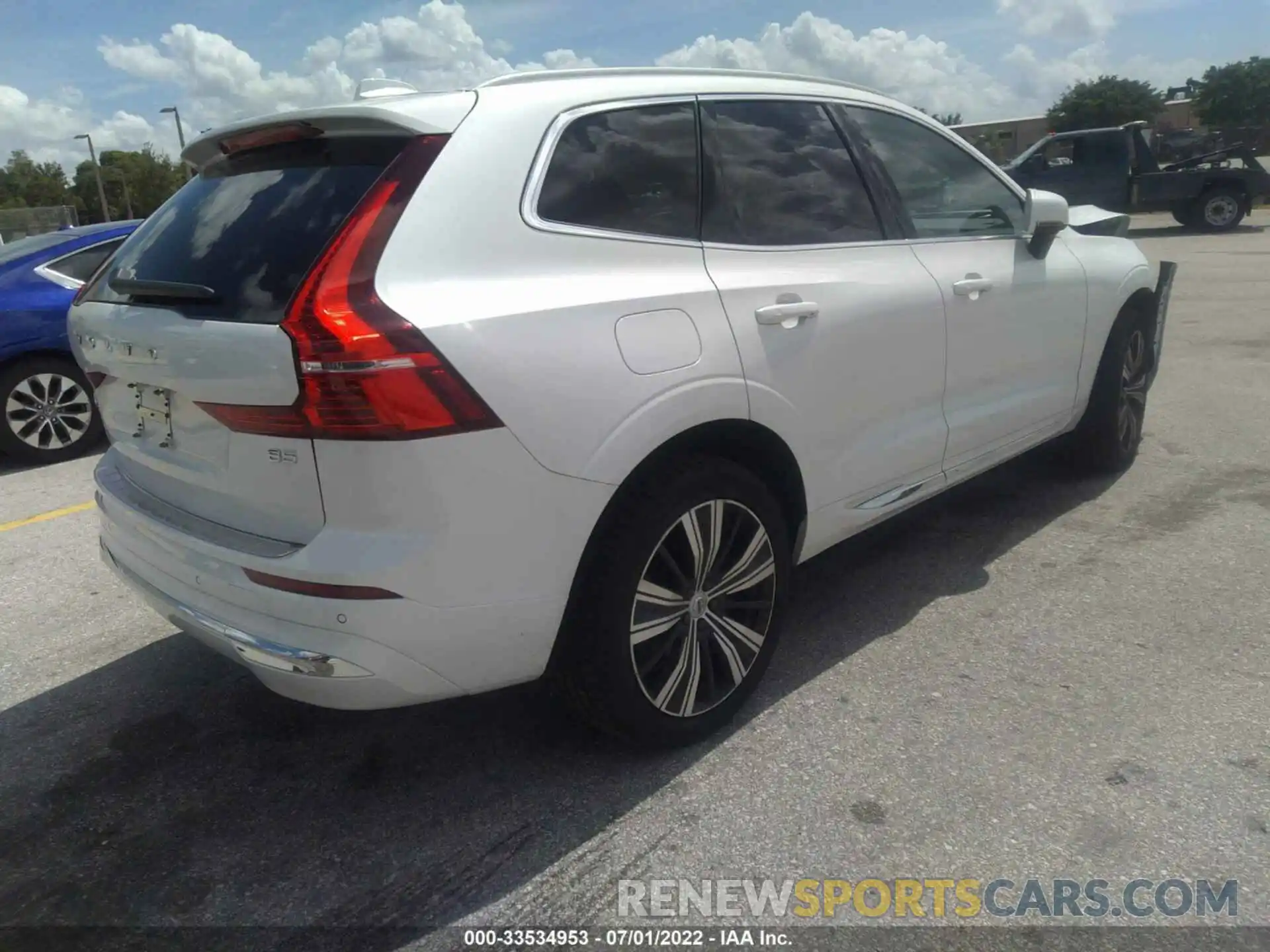 4 Photograph of a damaged car YV4L12DL0N1987336 VOLVO XC60 2022