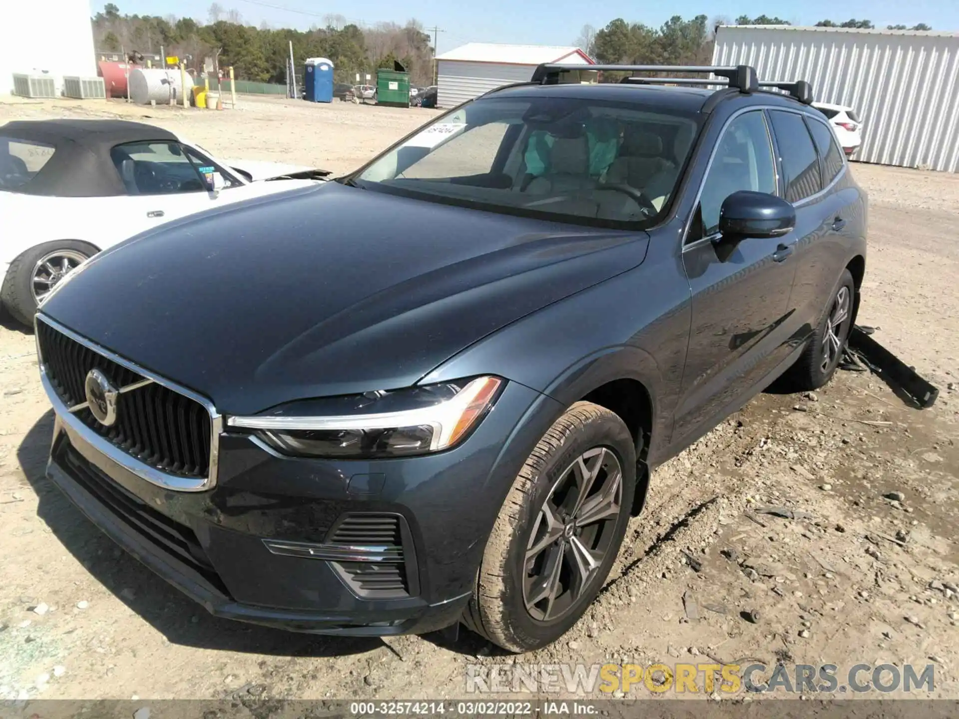 2 Photograph of a damaged car YV4L12RK7N1940305 VOLVO XC60 2022