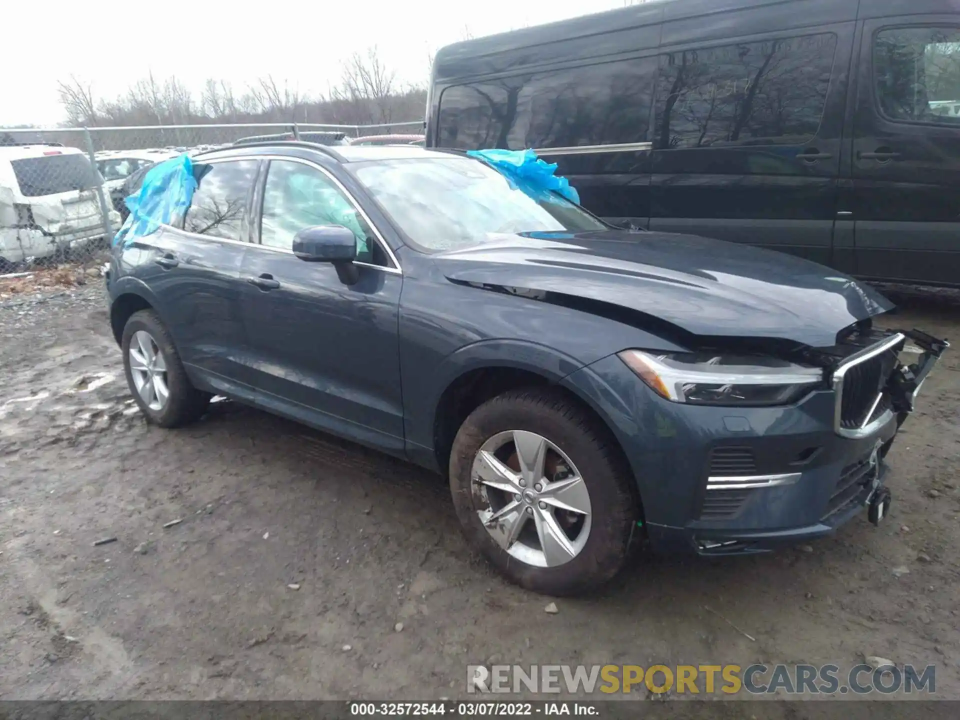 1 Photograph of a damaged car YV4L12RK7N1965768 VOLVO XC60 2022