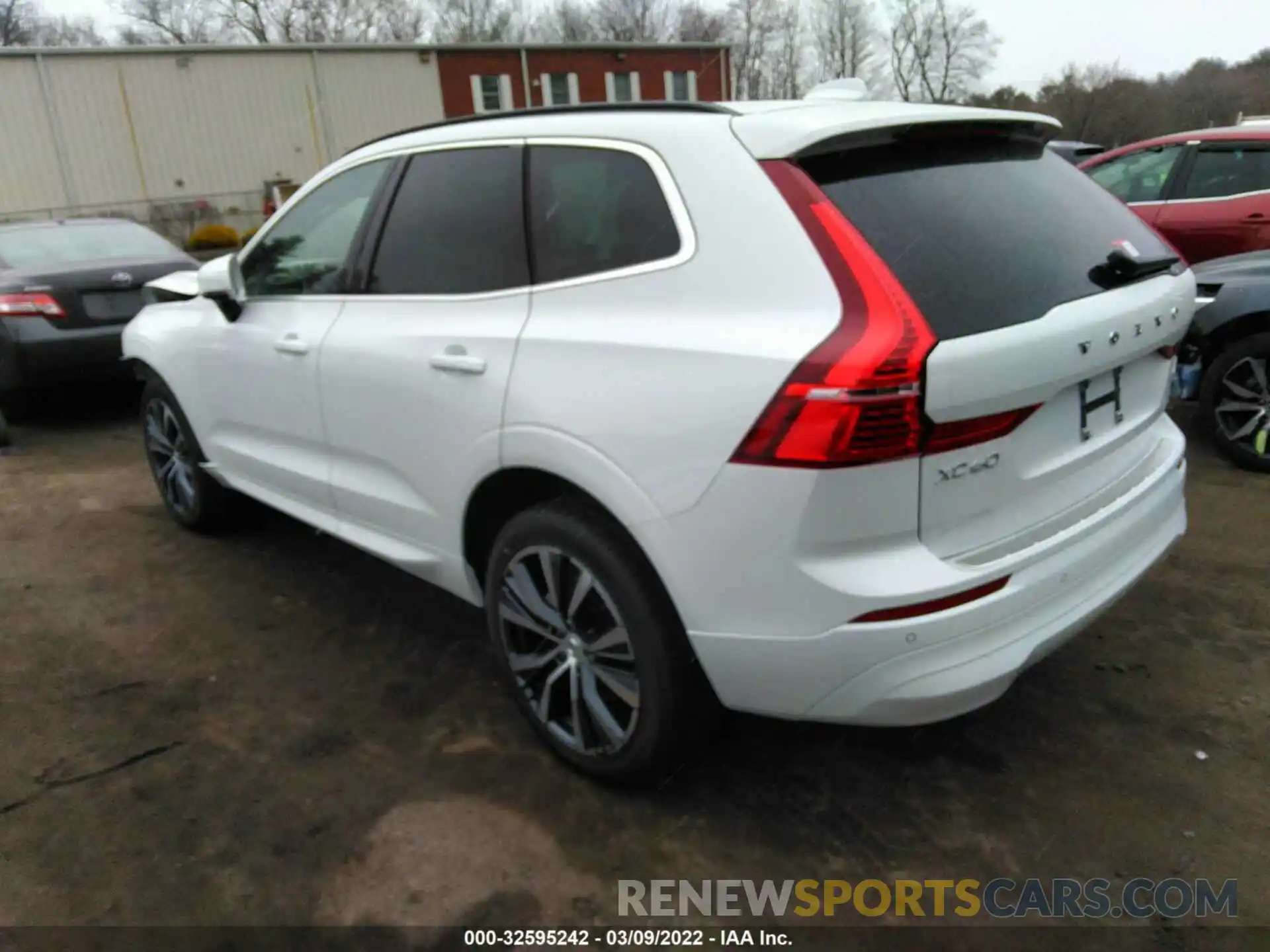 3 Photograph of a damaged car YV4L12RKXN1976506 VOLVO XC60 2022