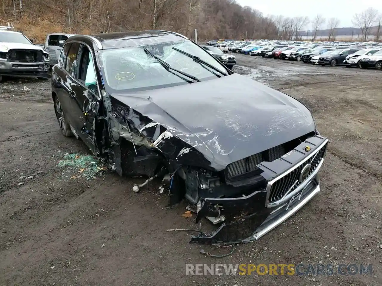 1 Photograph of a damaged car YV4L12RL5N1954132 VOLVO XC60 B5 IN 2022