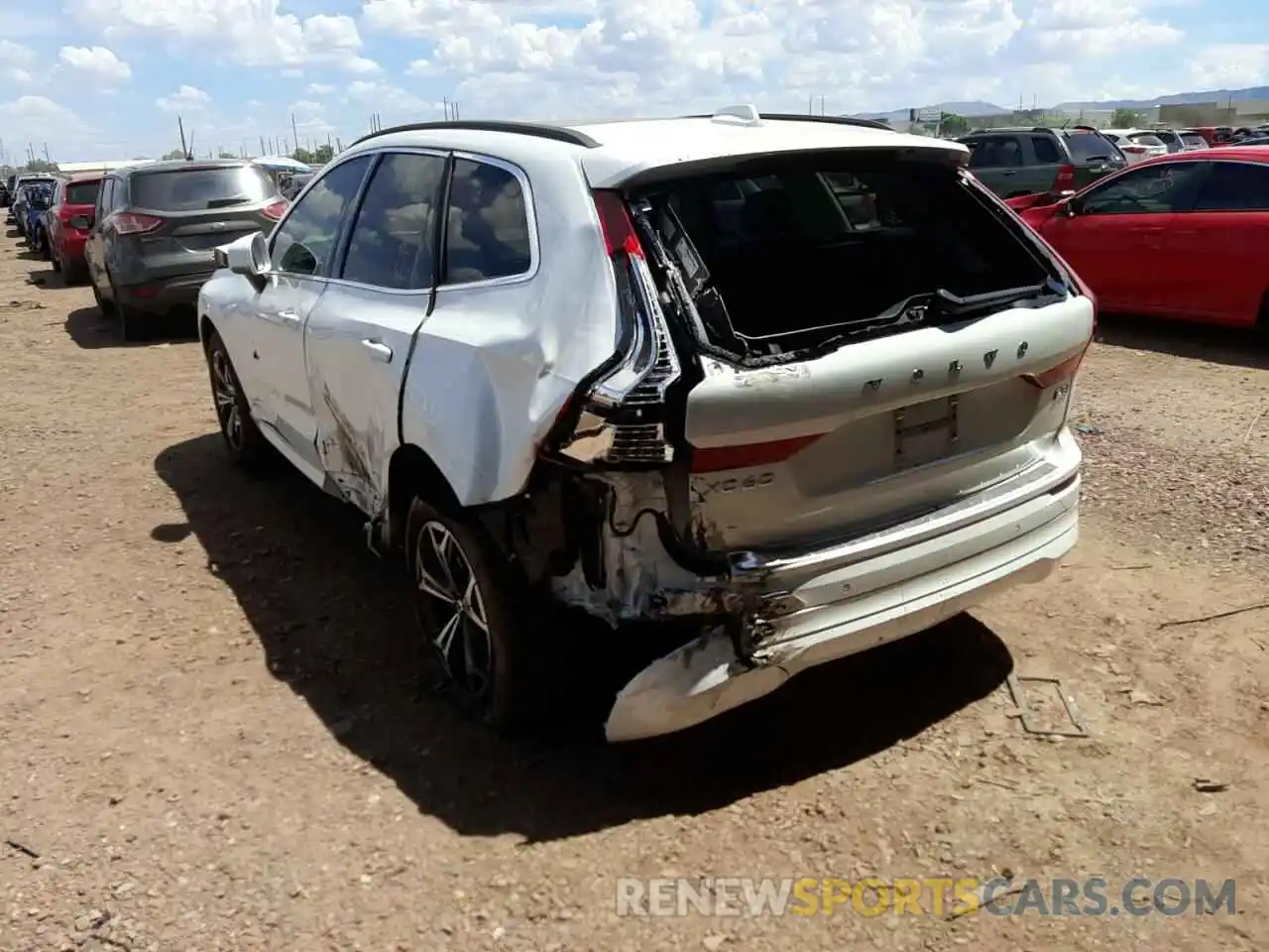 9 Photograph of a damaged car YV4L12RK1N1963062 VOLVO XC60 B5 MO 2022