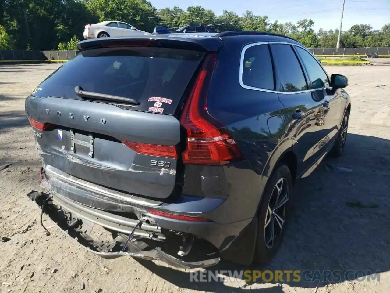 4 Photograph of a damaged car YV4L12RK6N1952591 VOLVO XC60 B5 MO 2022