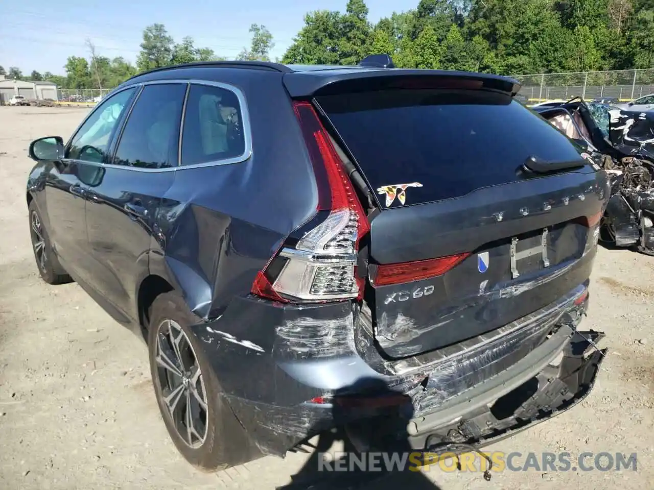 9 Photograph of a damaged car YV4L12RK6N1952591 VOLVO XC60 B5 MO 2022